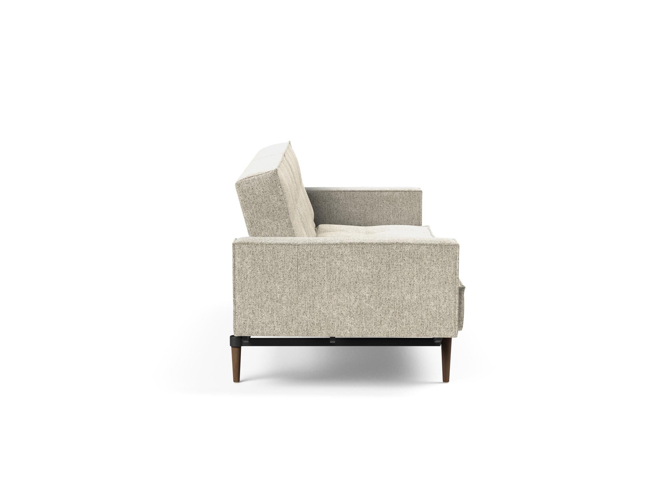 Elegantes Splitback Sofabett 115 Styletto von Innovation Living mit praktischen Armlehnen – perfekt für stilvolle Wohnräume und gemütliche Nächte.