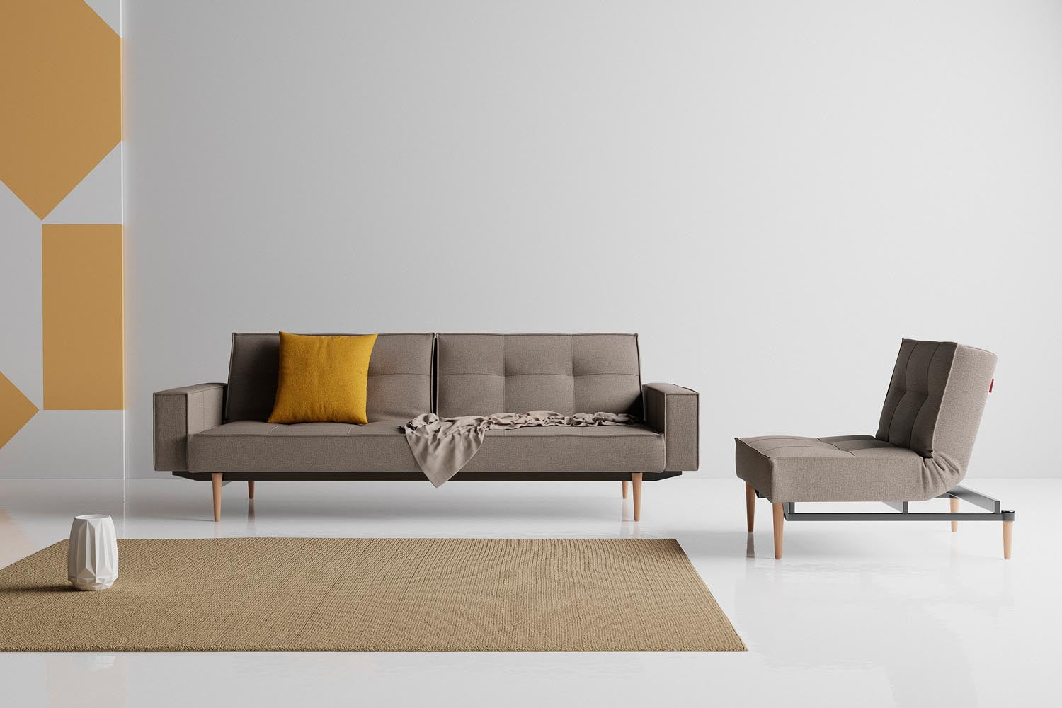 Erleben Sie das Splitback Sofabett 115 Styletto von Innovation Living – ein elegantes Möbelstück, das Komfort und modernes Design vereint.