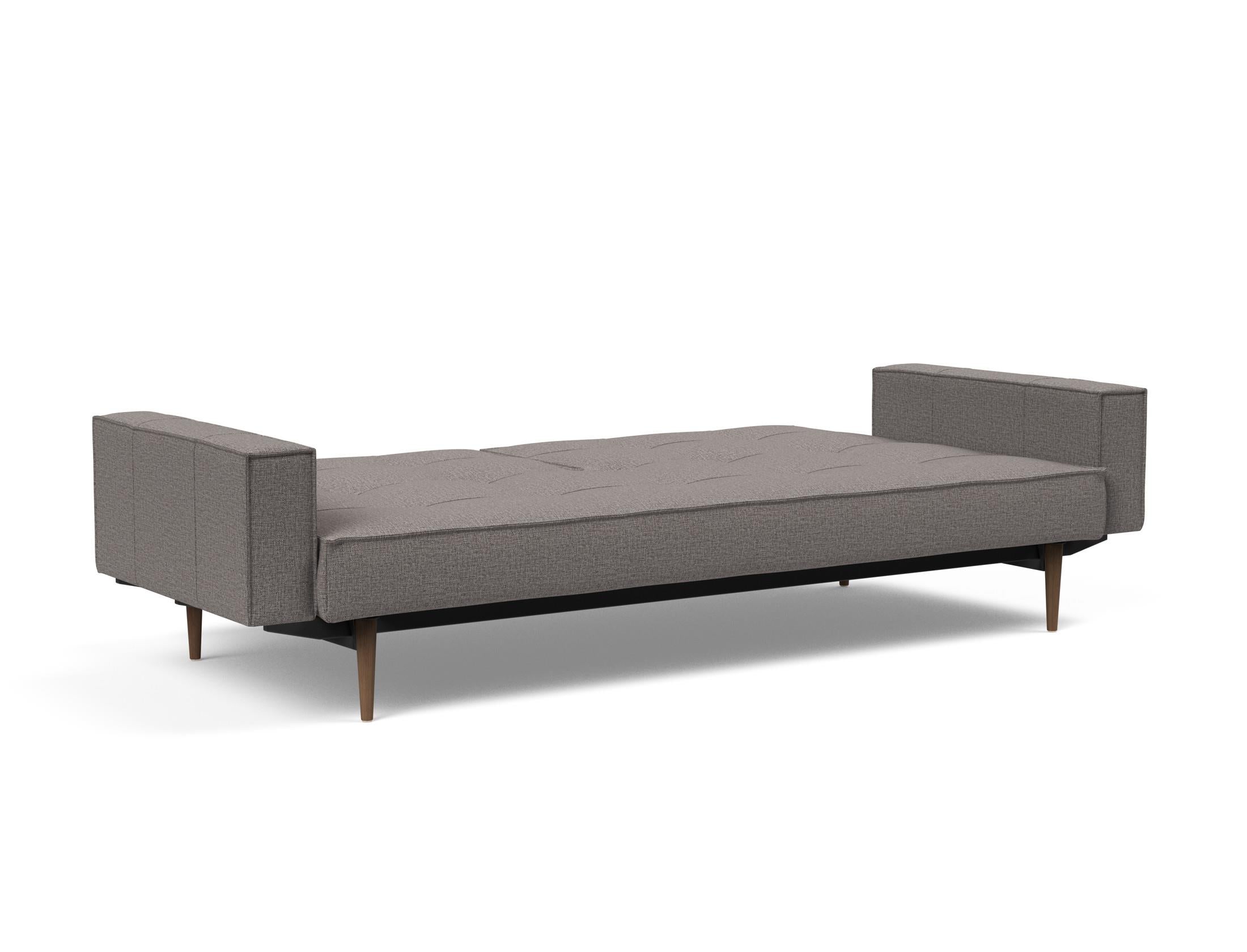 Das Splitback Sofabett 115 Styletto vereint elegantes Design mit praktischer Funktionalität. Ideal für Wohnzimmer und Gästezimmer.