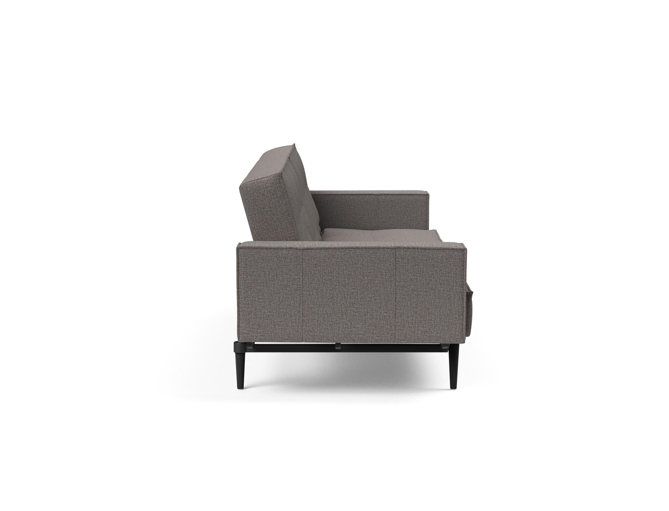 Das Splitback Sofabett 115 Styletto vereint elegantes Design mit praktischer Funktionalität. Ideal für Wohnzimmer und Gästezimmer.
