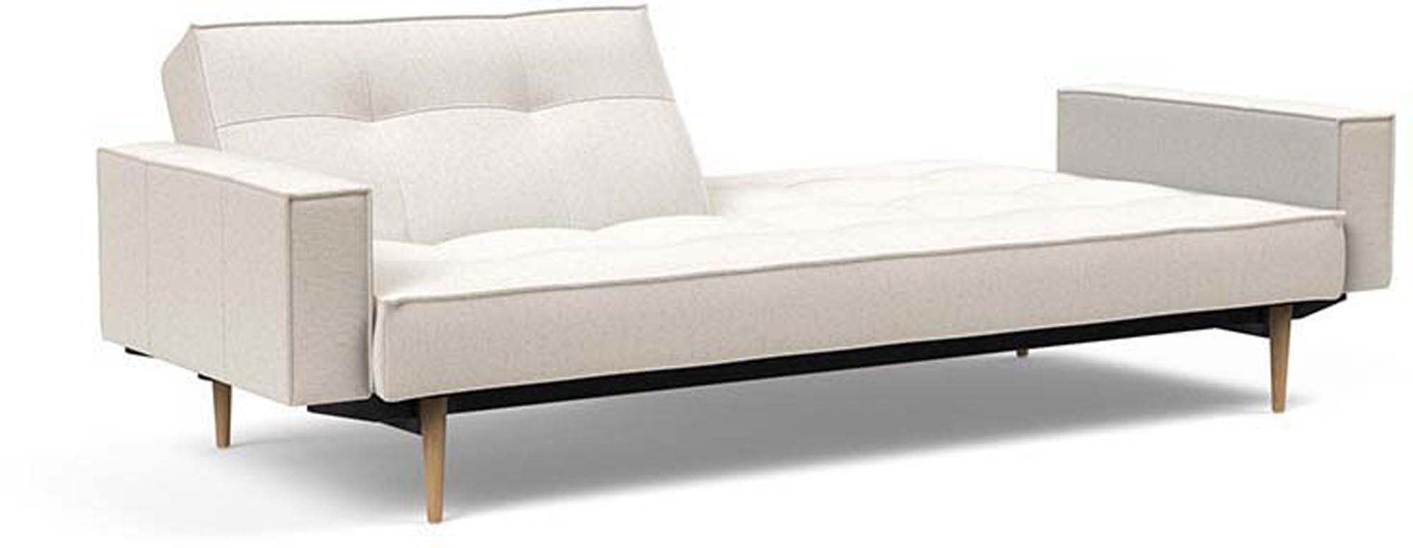 Das Splitback Sofabett 115 Styletto vereint elegantes Design mit praktischer Funktionalität. Ideal für Wohnzimmer und Gästezimmer.