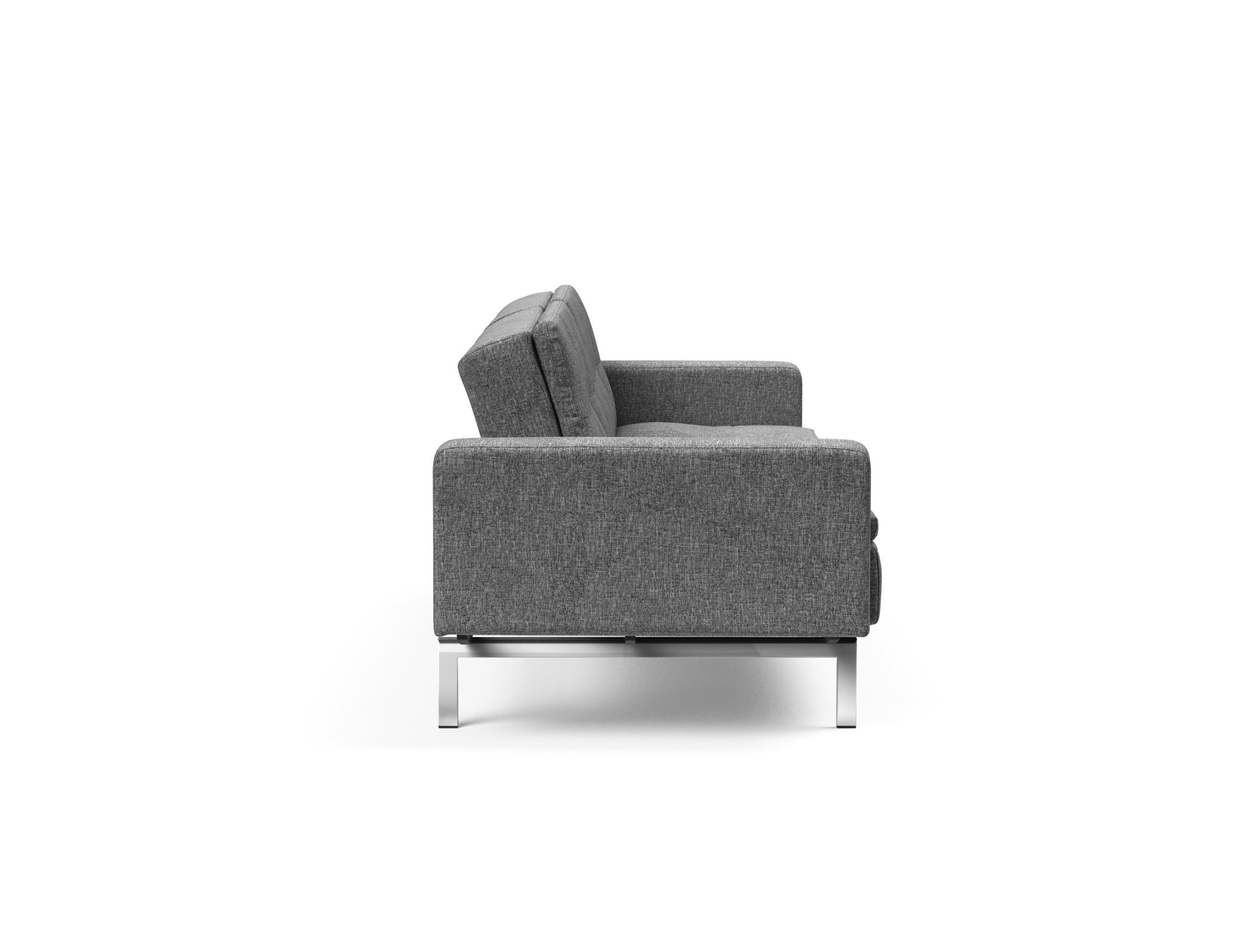 Das Dublexo Chrom Schlafsofa 115 mit Armlehnen bietet modernen Komfort und vielseitige Nutzung, perfekt für stilvolle Wohnräume und erholsame Nächte.