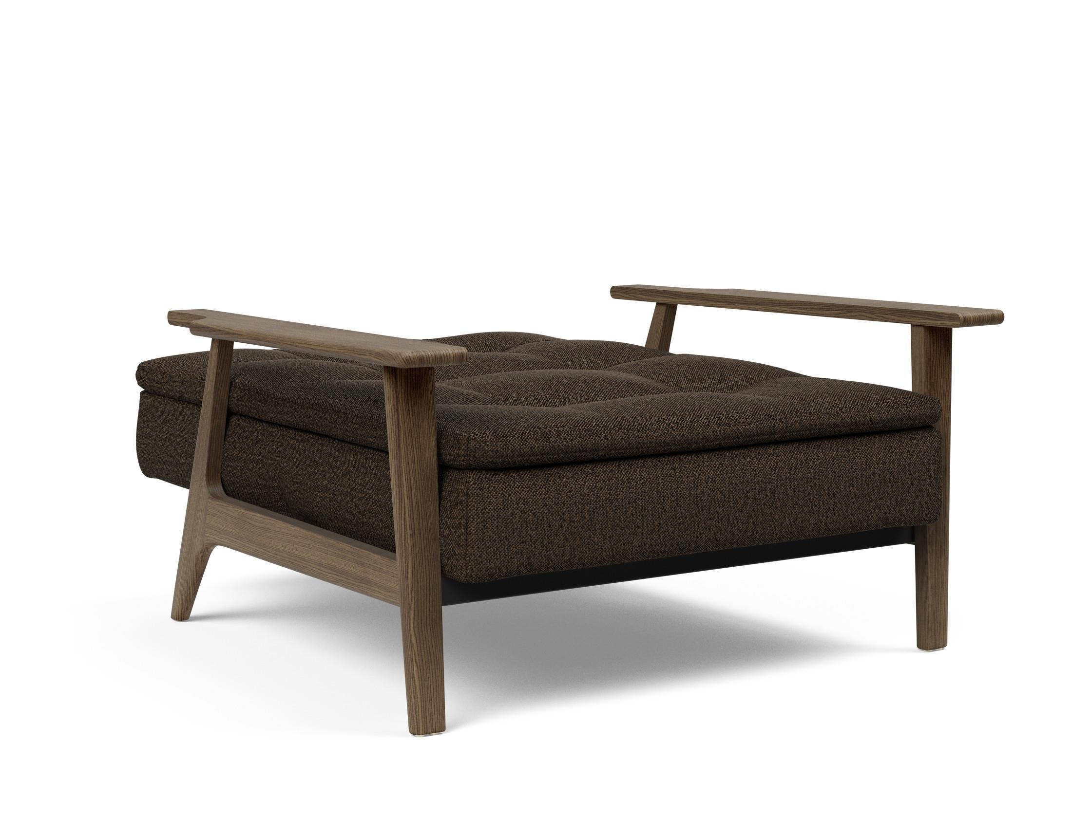 Erleben Sie den Dublexo Frej Sessel in eleganter Rauch-Eiche – ein flexibles Designhighlight für Ihr Zuhause, das Stil und Funktionalität vereint.