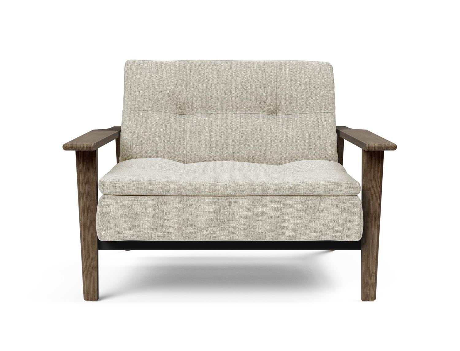 Entdecken Sie den stilvollen Dublexo Frej Sessel in edler Rauch-Eiche – ideal für modernes Wohnen und entspannte Momente.