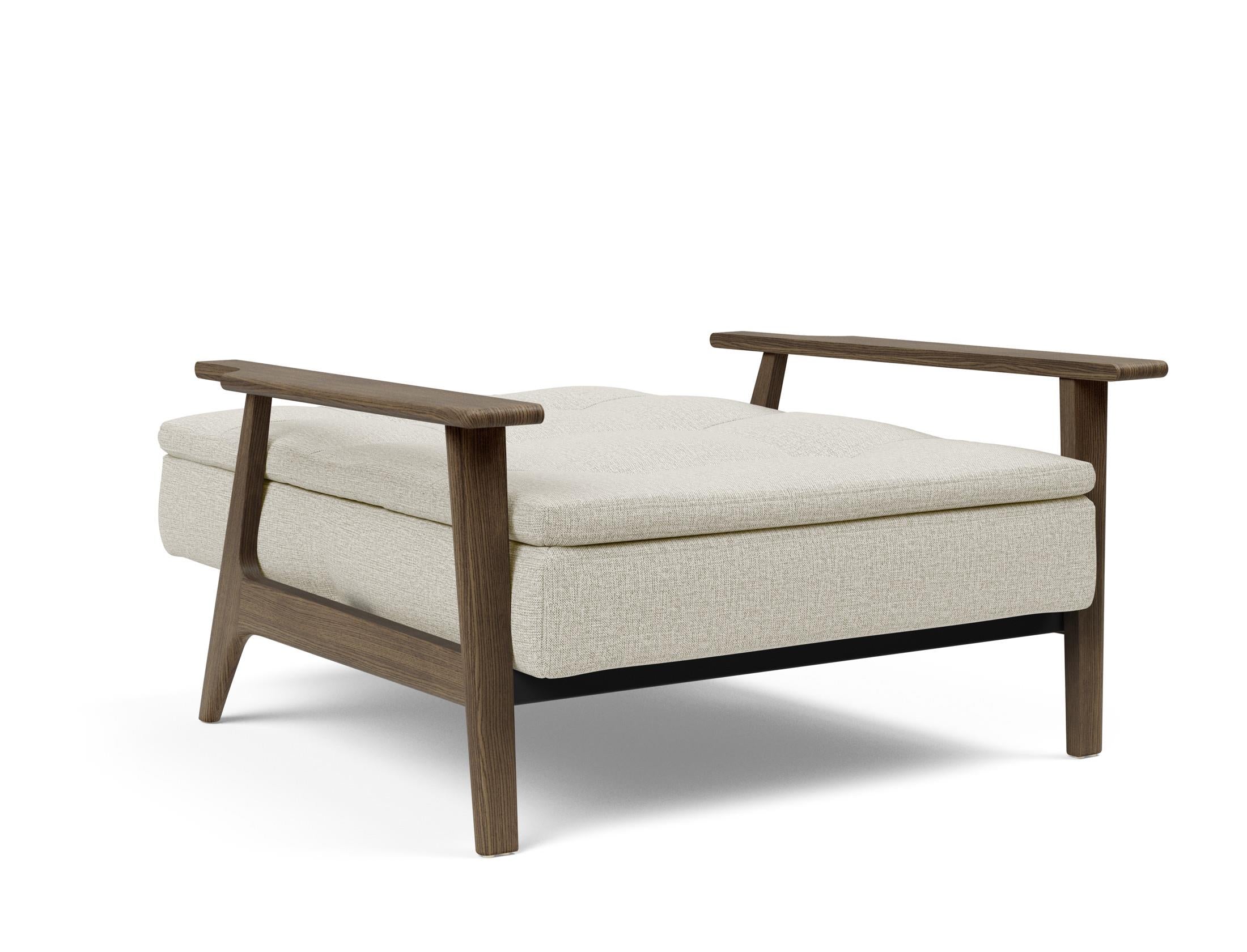 Geniessen Sie den eleganten Dublexo Frej Sessel in Rauch-Eiche – perfekt für zeitgemässe Einrichtung und gemütliche Stunden.