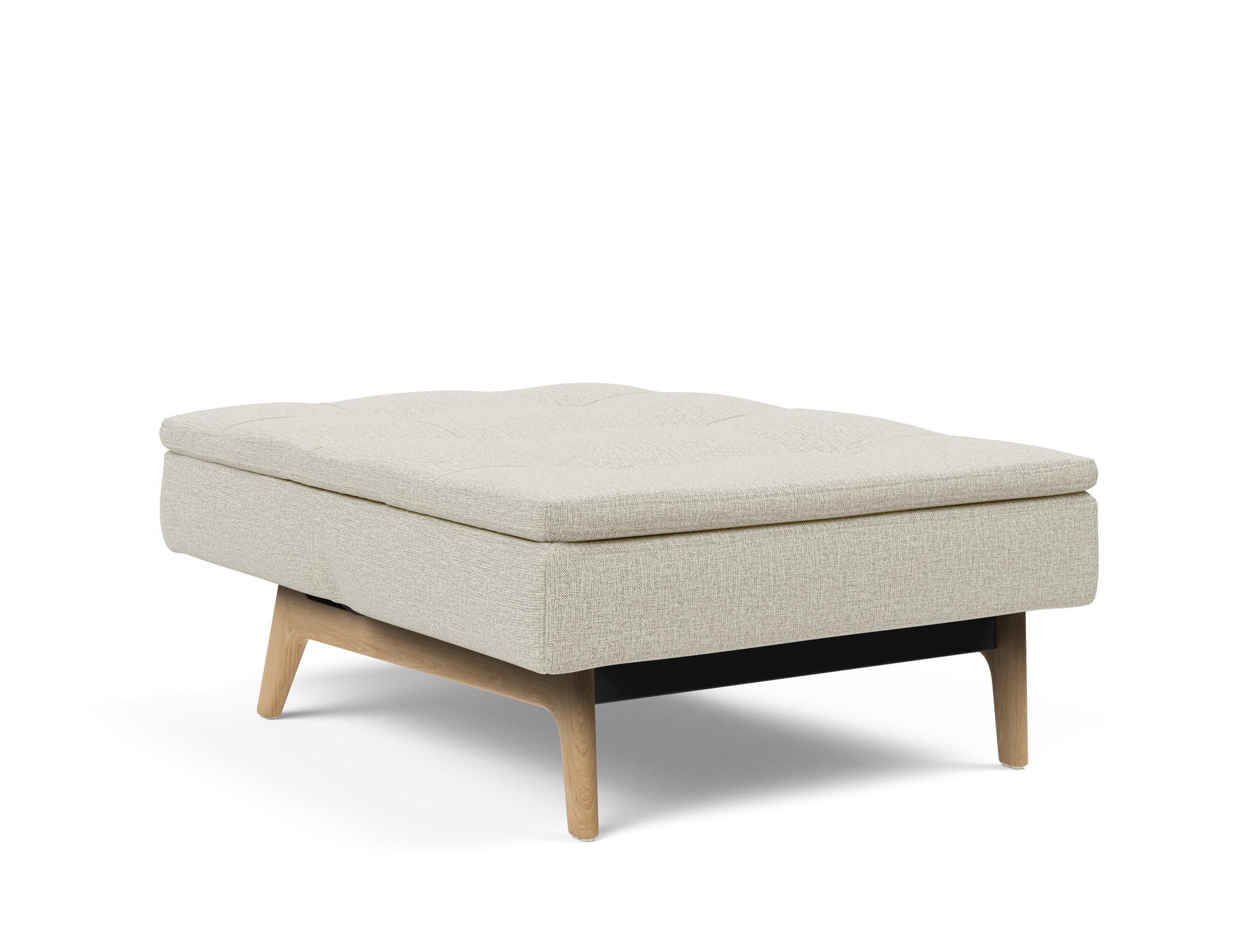 Erleben Sie den Dublexo Eik Sessel Eiche – ein zeitloses Möbelstück, das skandinavische Ästhetik und modernen Komfort vereint.