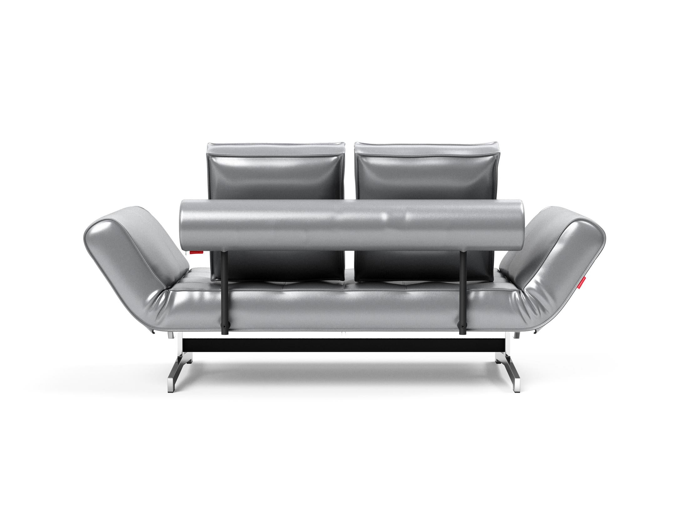 Entdecken Sie das Ghia Klappsofa 80 Chrom von Innovation Living – ein elegantes, multifunktionales Möbelstück, ideal für kleine Räume und spontane Übernachtungen.