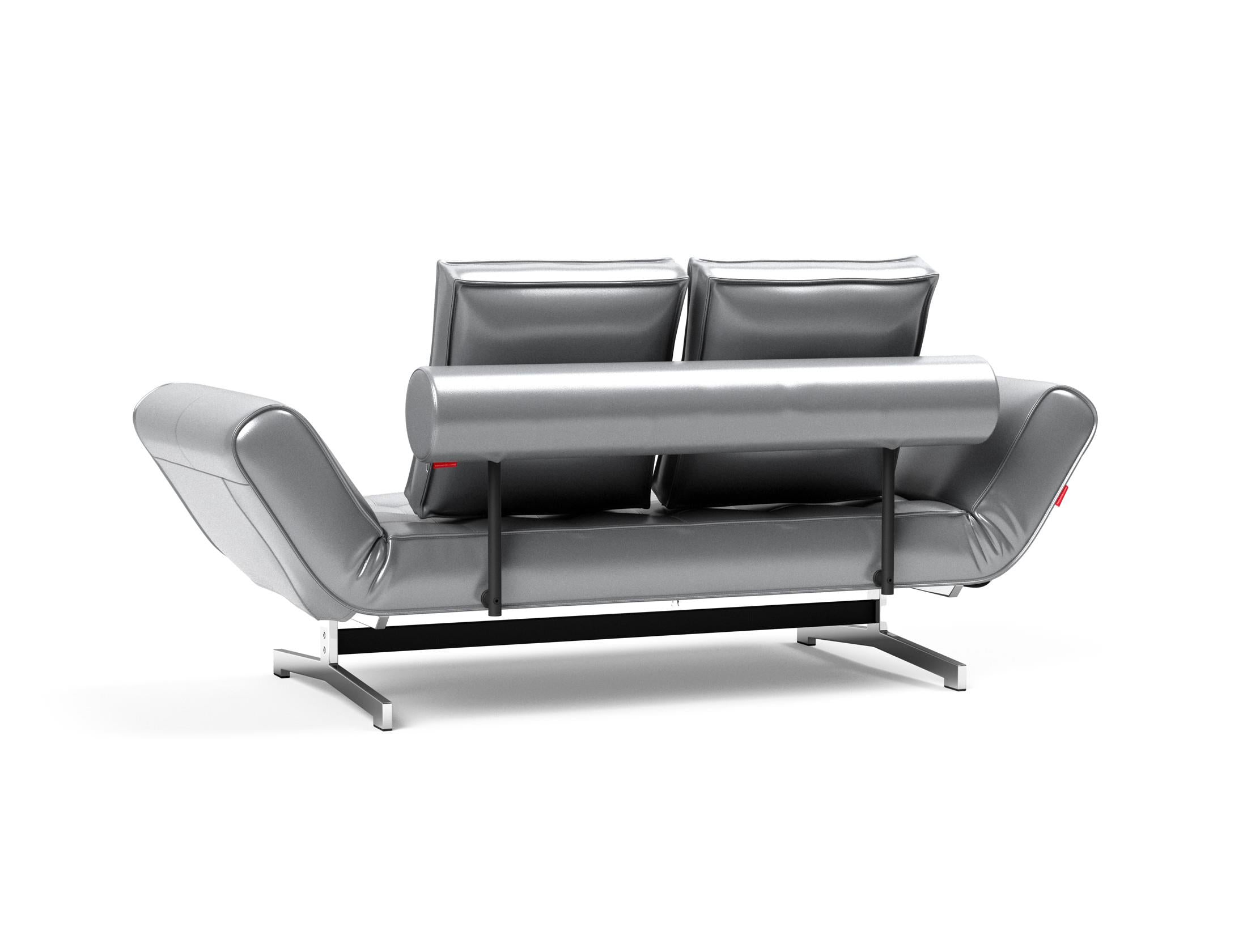 Entdecken Sie das Ghia Klappsofa 80 Chrom von Innovation Living – ein elegantes, multifunktionales Möbelstück, das Stil und Bequemlichkeit vereint.