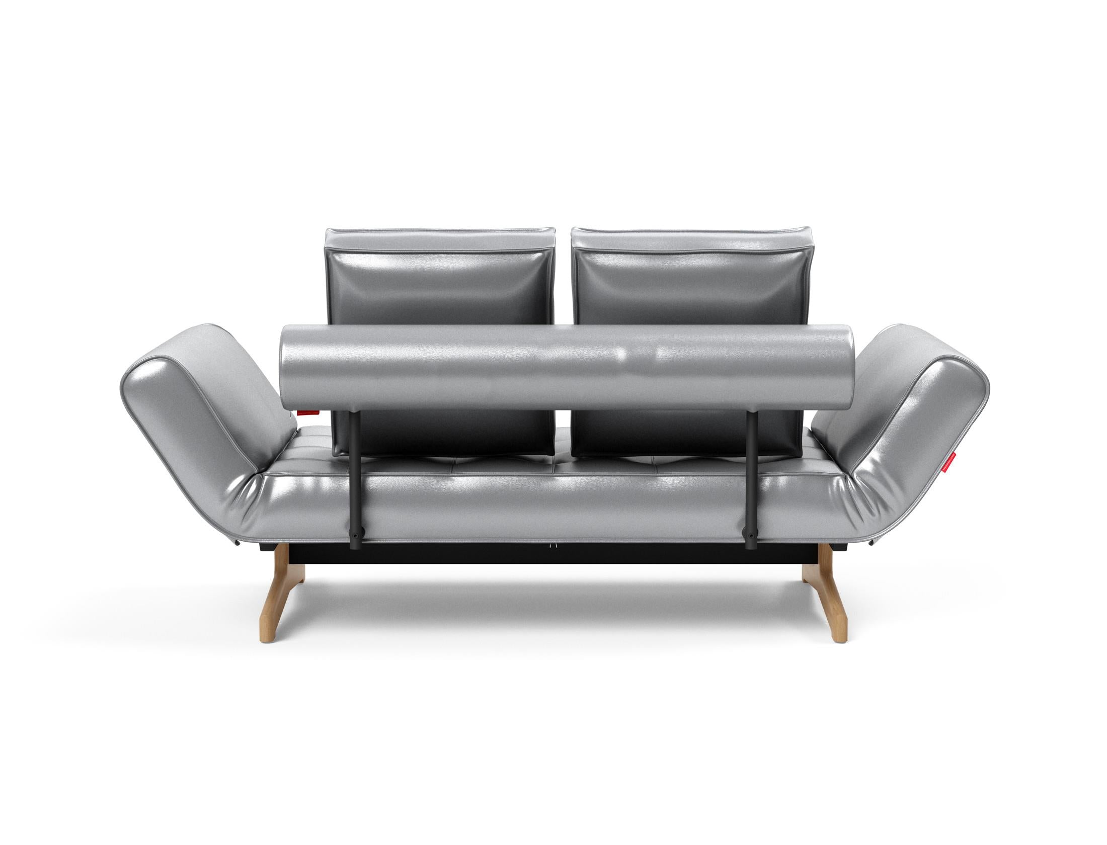 Das Ghia Klappsofa 80 Eiche von Innovation Living vereint modernes Design mit Funktionalität – ideal für kleine Räume und Übernachtungen.