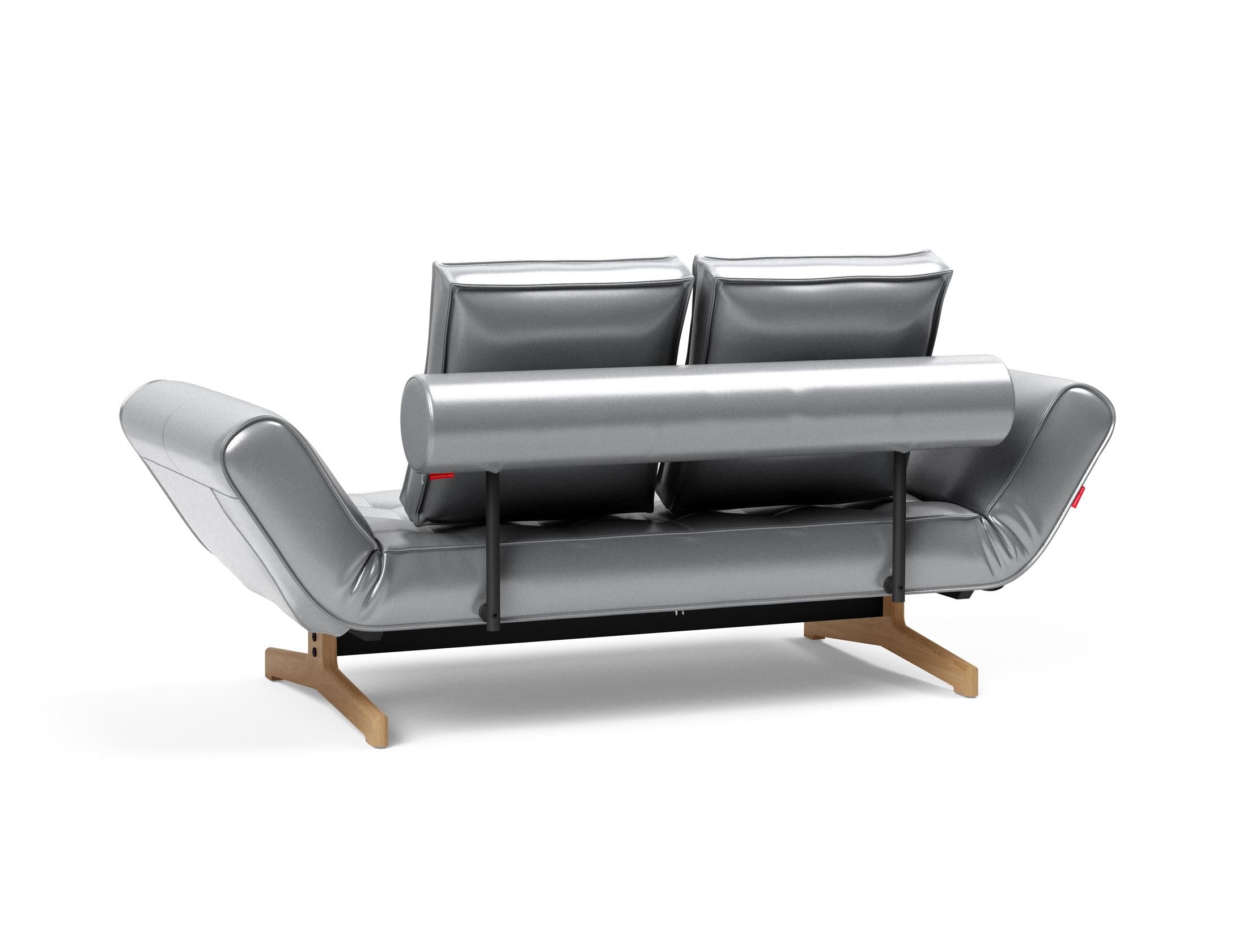 Das Ghia Klappsofa 80 Eiche von Innovation Living vereint modernes Design mit Funktionalität – ideal für kleine Wohnungen und spontane Übernachtungen.