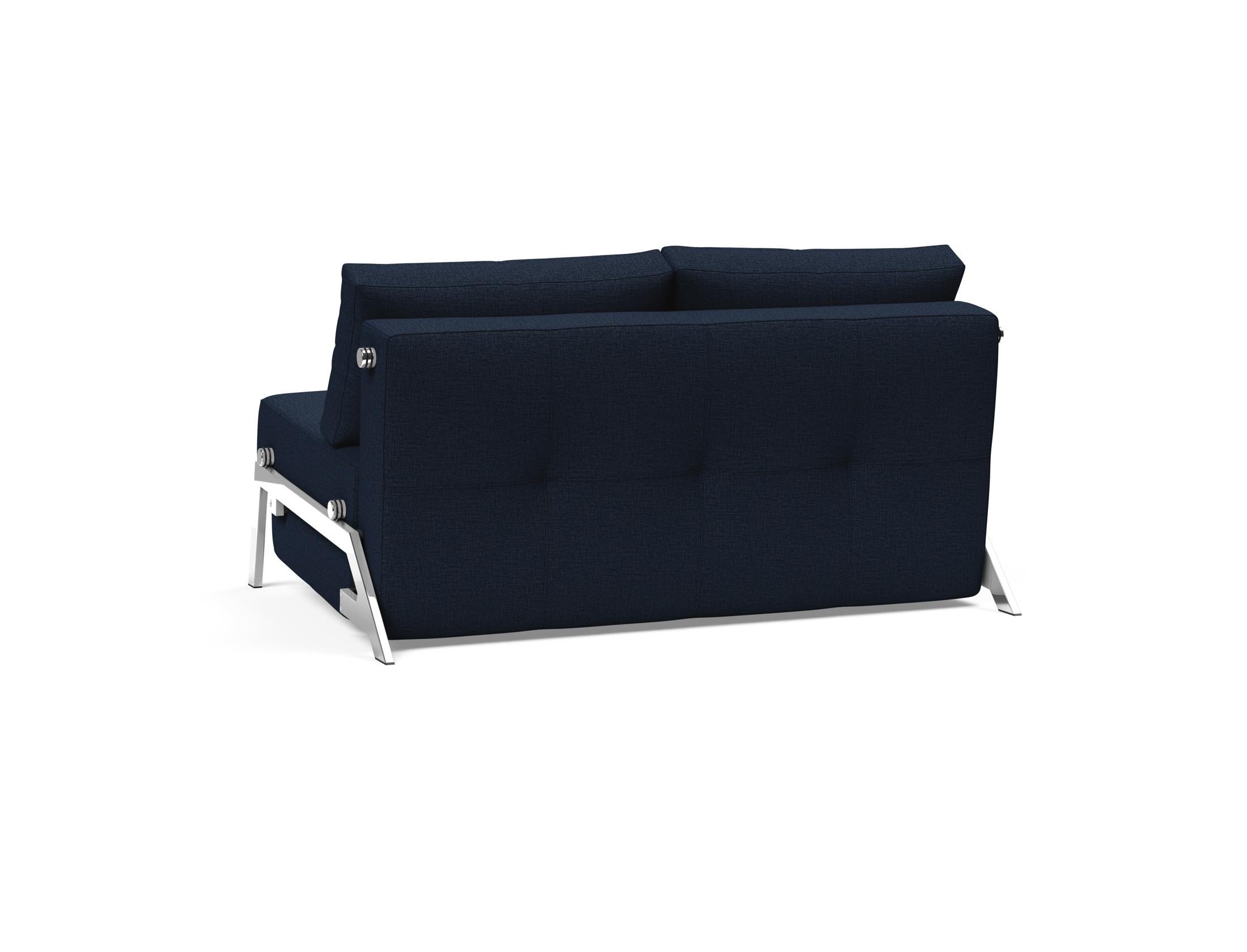 Das Cubed Klappsofa 140 von Innovation Living vereint modernes Design mit praktischer Funktionalität und bietet eine bequeme Schlafgelegenheit für Gäste.