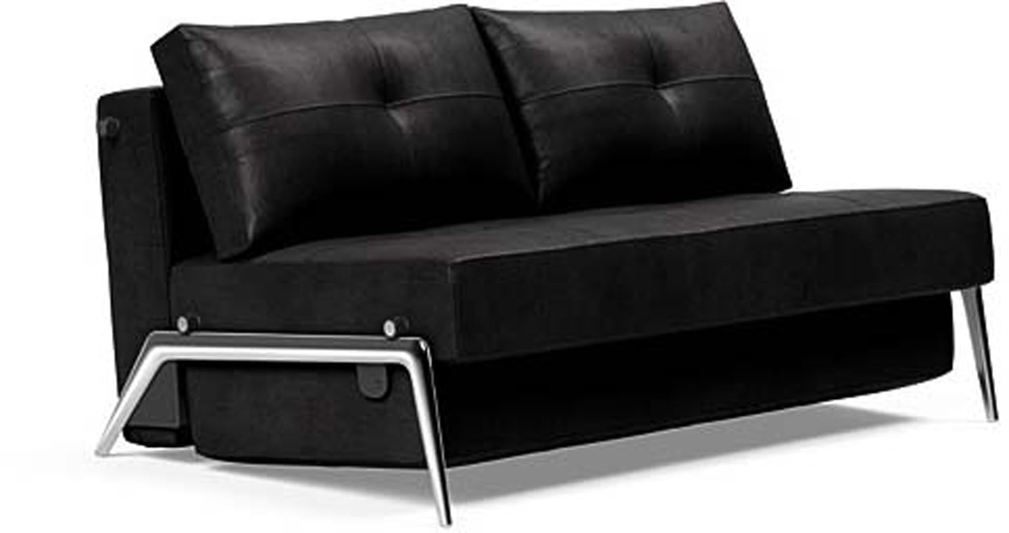 Cubed Klappsofa 140: Kompaktes Design trifft Funktionalität. Verwandelt sich schnell in ein Bett und bietet Stauraum für Bettzeug.