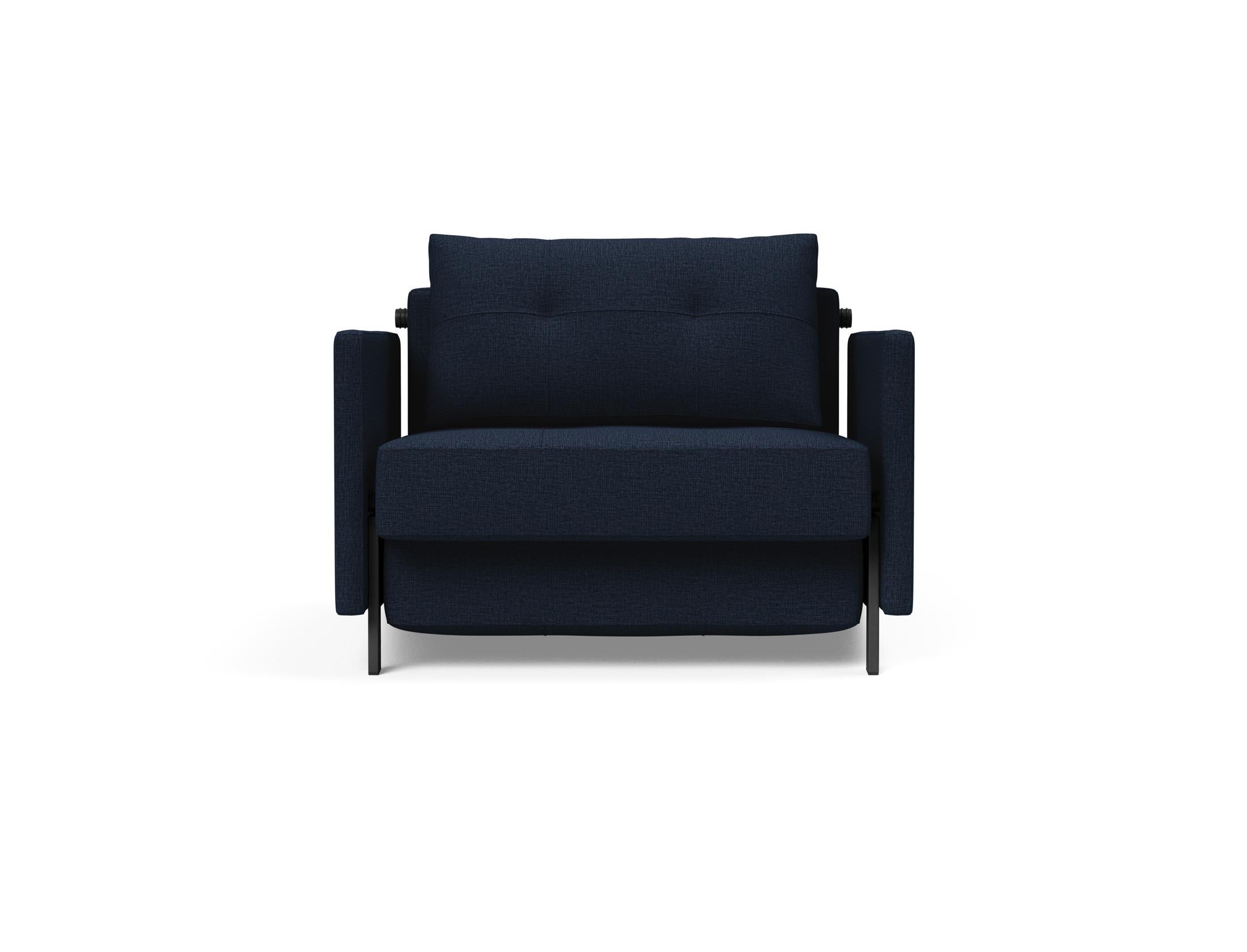 Erleben Sie den vielseitigen Cubed Sessel 90 mit Armlehnen von Innovation Living – eine perfekte Mischung aus modernem Design, Komfort und praktischen Funktionen.