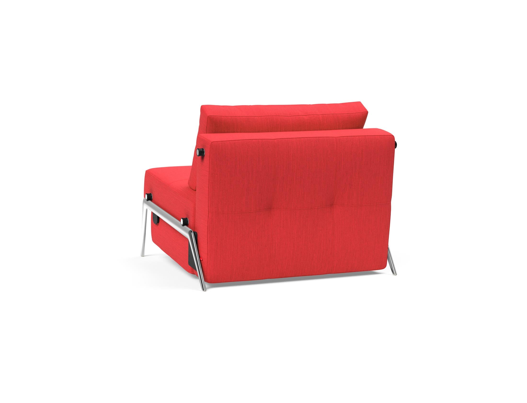 Erleben Sie den Cubed Sessel 90 von Innovation Living – ein stilvoller, multifunktionaler Sessel mit Bettfunktion und praktischem Stauraum.