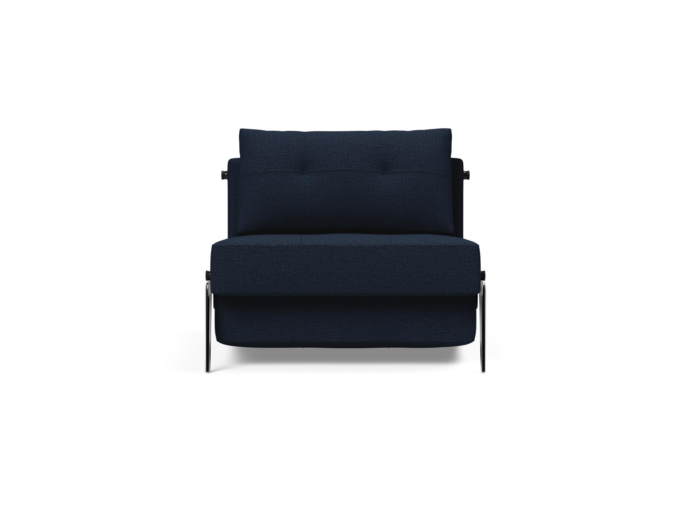 Entdecken Sie den Cubed Sessel 90 von Innovation Living: Ein eleganter, multifunktionaler Sessel mit modernem Design, der sich mühelos in ein Bett verwandelt.