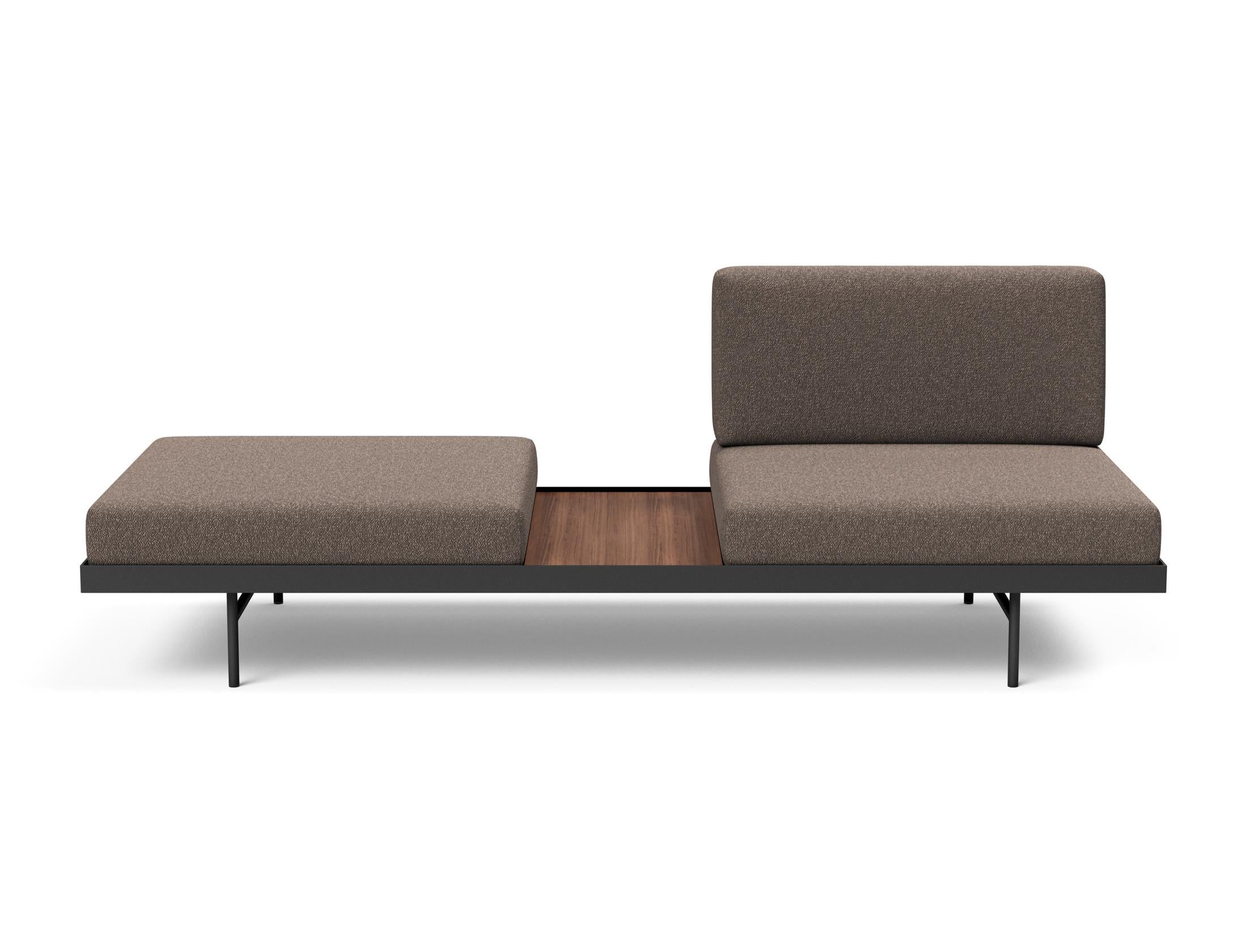 Das Puri Klappsofa von Innovation Living vereint modernes Design mit Funktionalität und verwandelt jeden Raum in eine stilvolle Wohlfühloase.