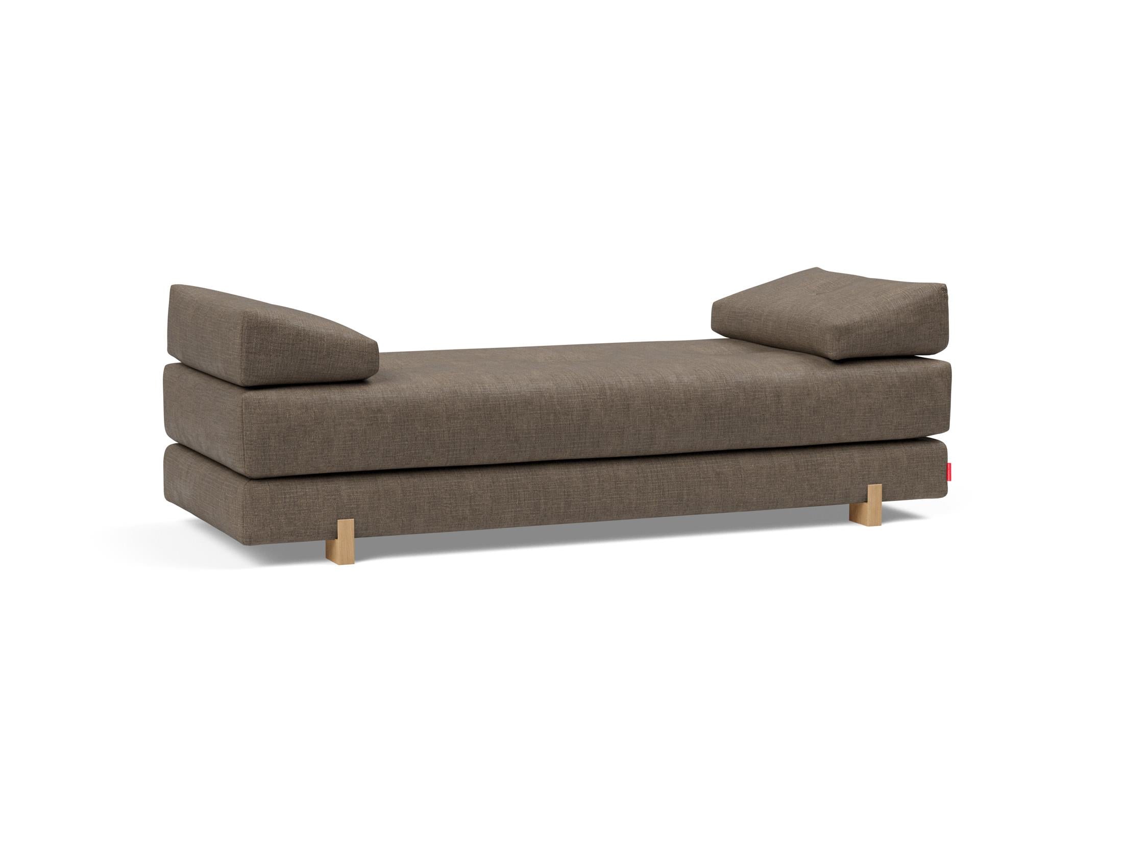 Erleben Sie das Sigmund Bettsofa von Innovation Living – stilvolles Design, wandelbar und komfortabel für jeden Raum.