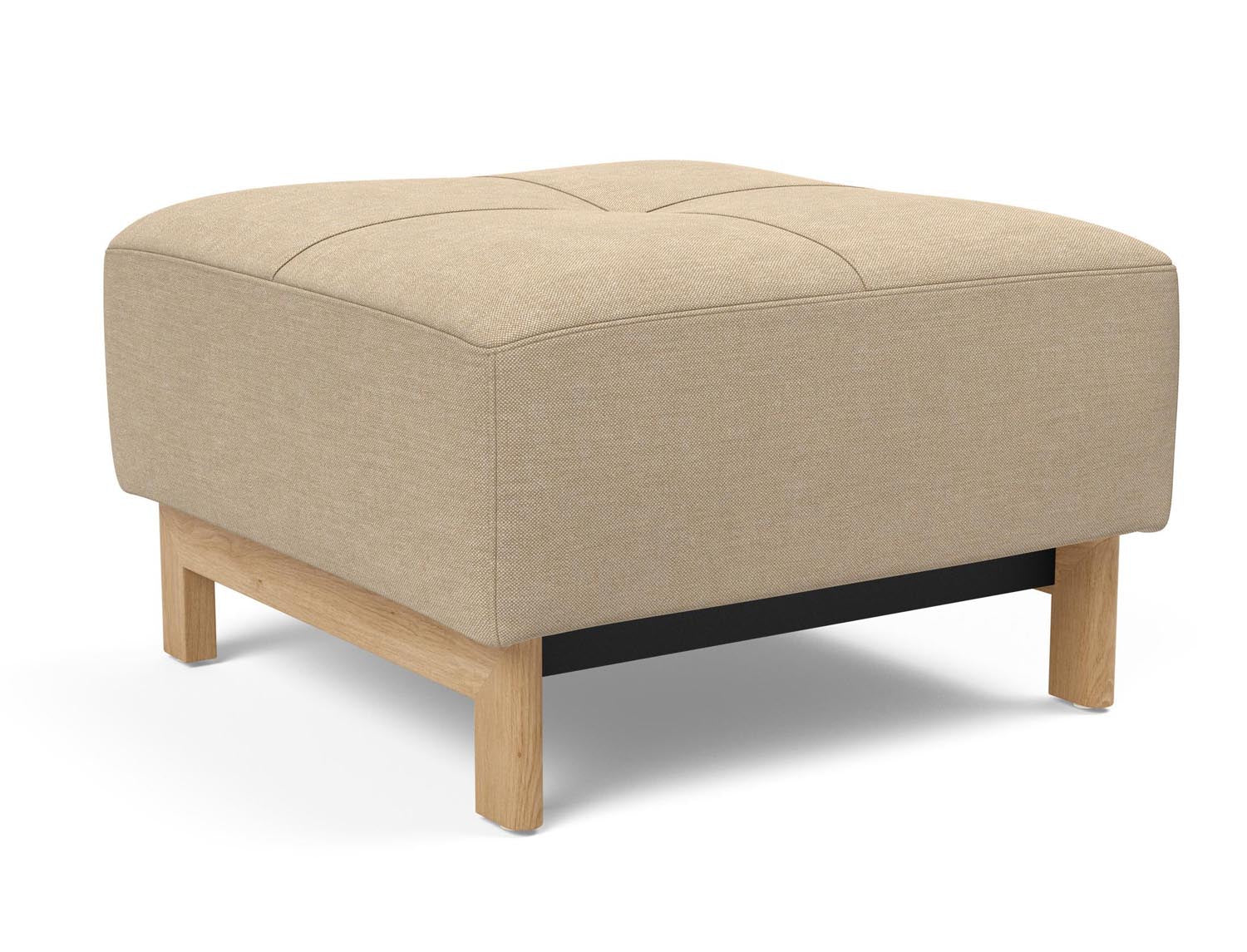 Der Pyxis Puff von Innovation Living vereint stilvolles Design und Funktionalität – ideal als Sitzgelegenheit oder Fussablage für jedes moderne Zuhause.