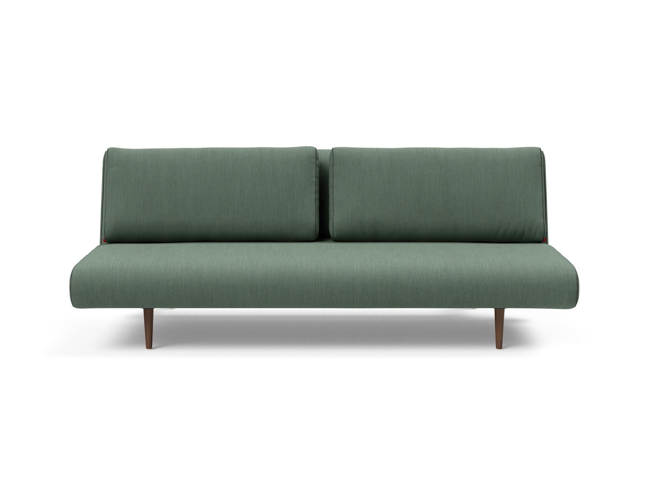 Entdecken Sie das Unfurl Lounger von Innovation Living: ein stilvolles Bettsofa mit Taschenfederkern, ideal für Komfort und Flexibilität in jedem Raum.