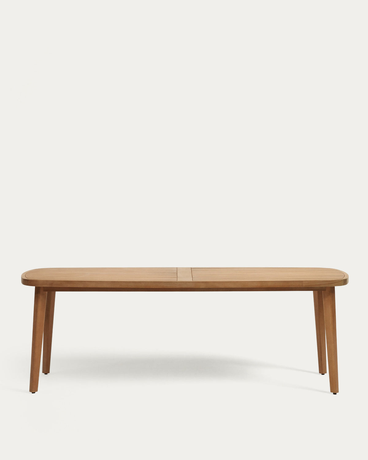 Maset Tisch 100% Outdoor massiver Eukalyptus 225 x 100 cm FSC 100% in Natur präsentiert im Onlineshop von KAQTU Design AG. Gartentisch ist von Kave Home