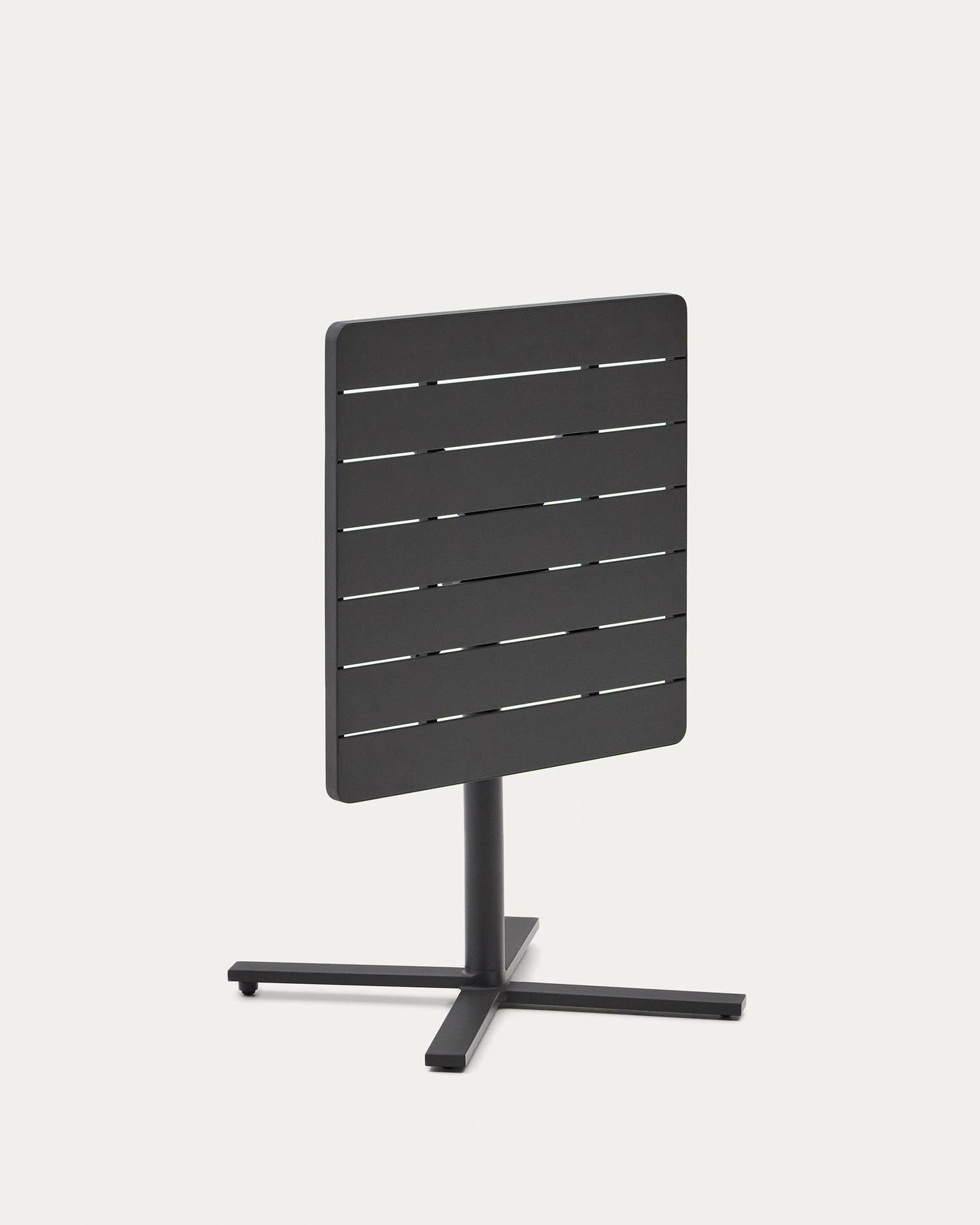 Faltbarer Aluminiumtisch Torreta in stilvollem Dunkelgrau, 70x70 cm, perfekt für den Aussenbereich, von Kave Home.