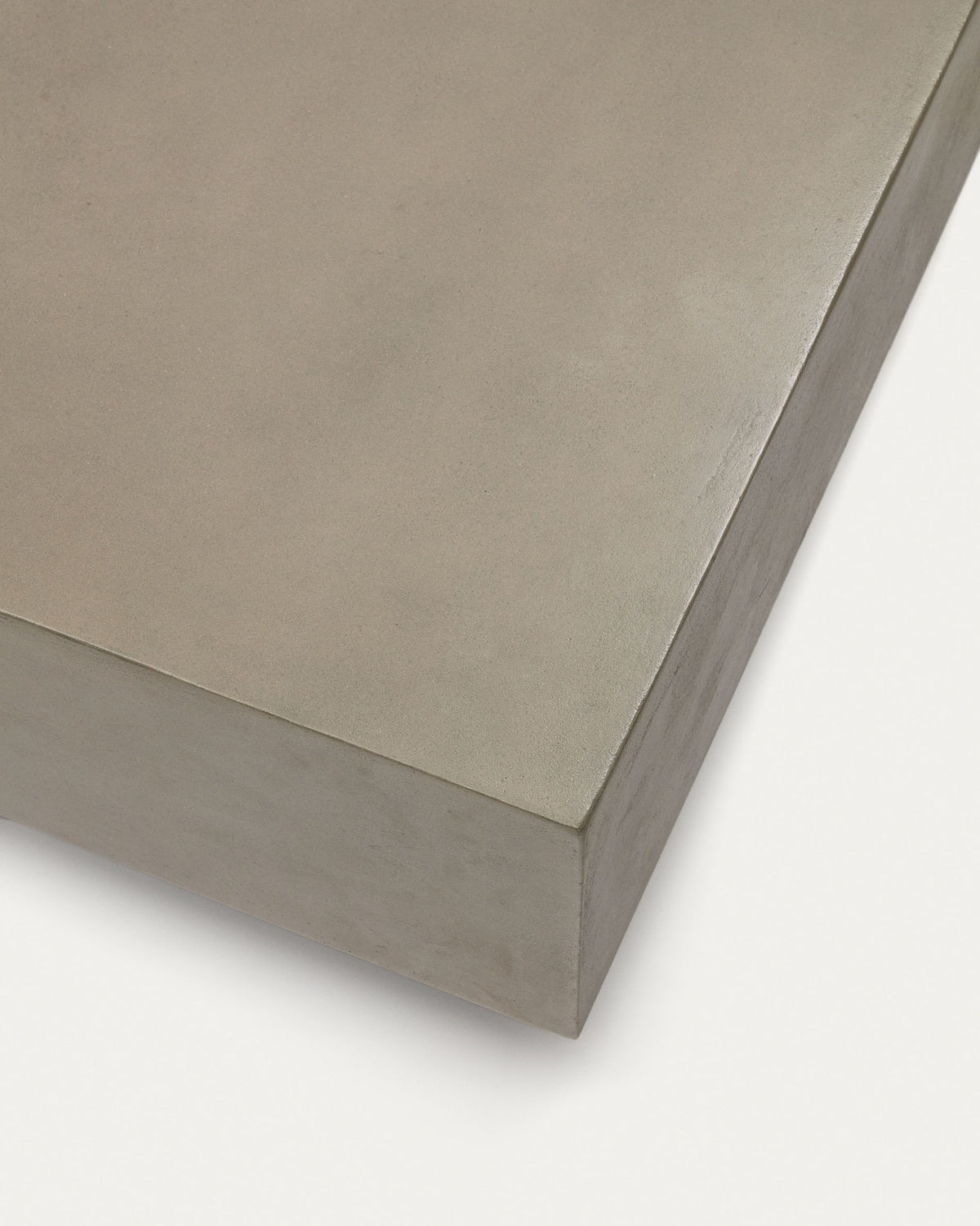 Rustella Couchtisch aus Zement 80 x 60 cm in Grau präsentiert im Onlineshop von KAQTU Design AG. Loungetisch ist von Kave Home