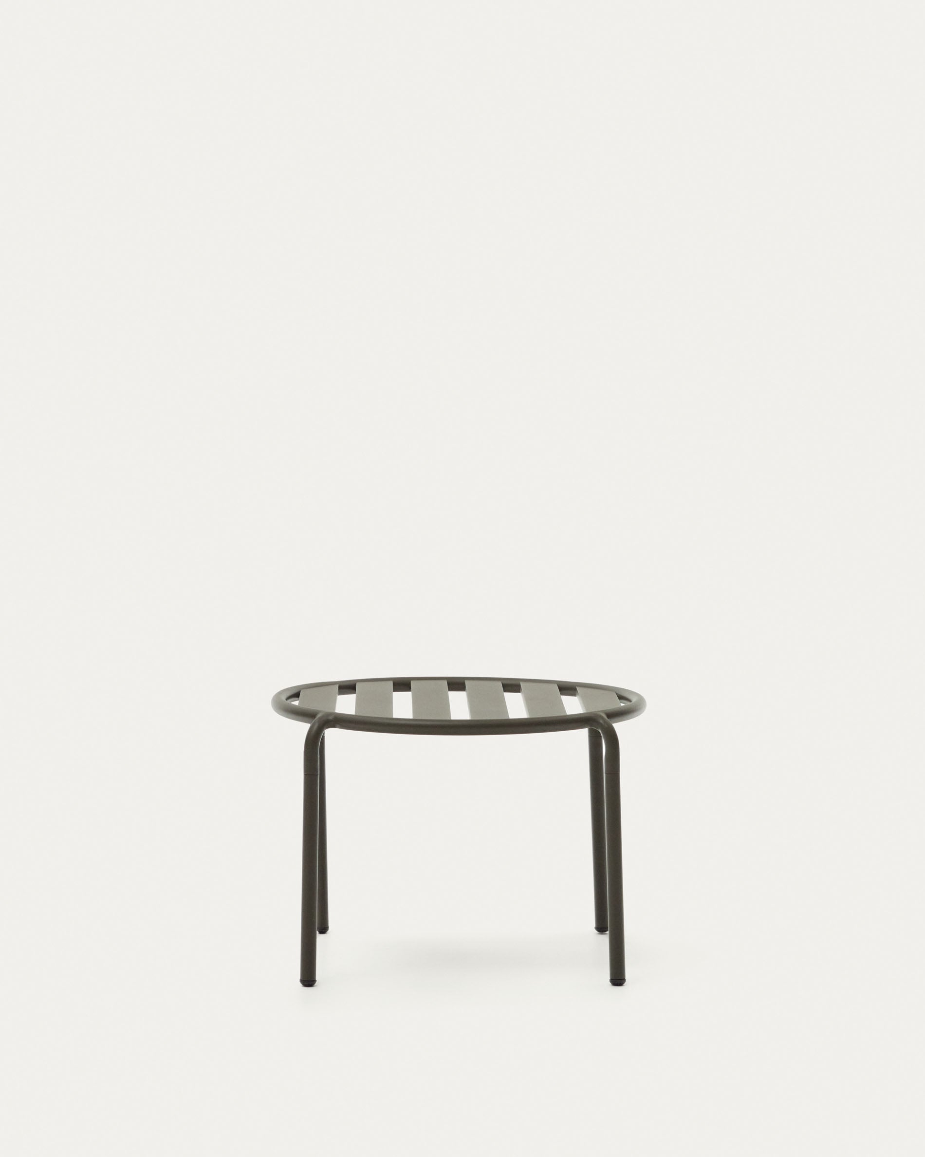 Eleganter Gartenbeistelltisch Joncols aus leichtem, grünem Aluminium, Ø 60 cm. Perfekt für entspannte Stunden im Freien, wetterfest und vielseitig.