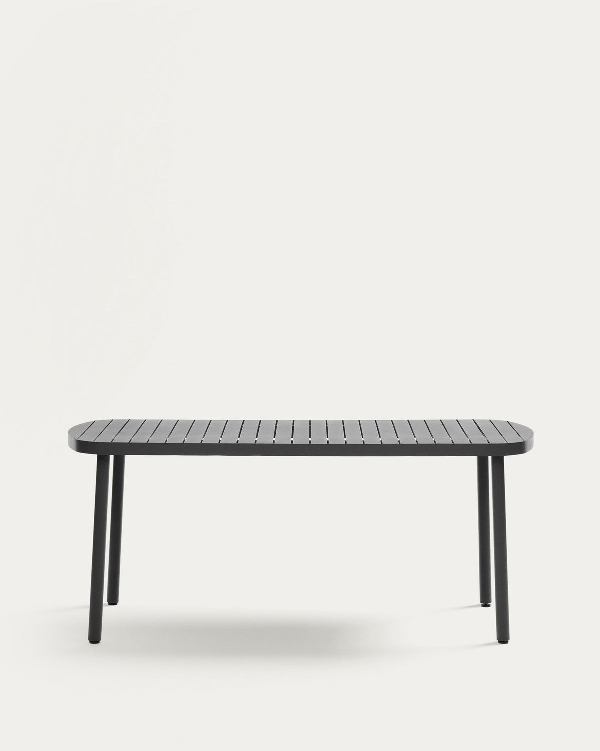 Gartentisch Joncols aus Aluminium mit Finish in Grau 180 x 90 cm in Grau präsentiert im Onlineshop von KAQTU Design AG. Gartentisch ist von Kave Home