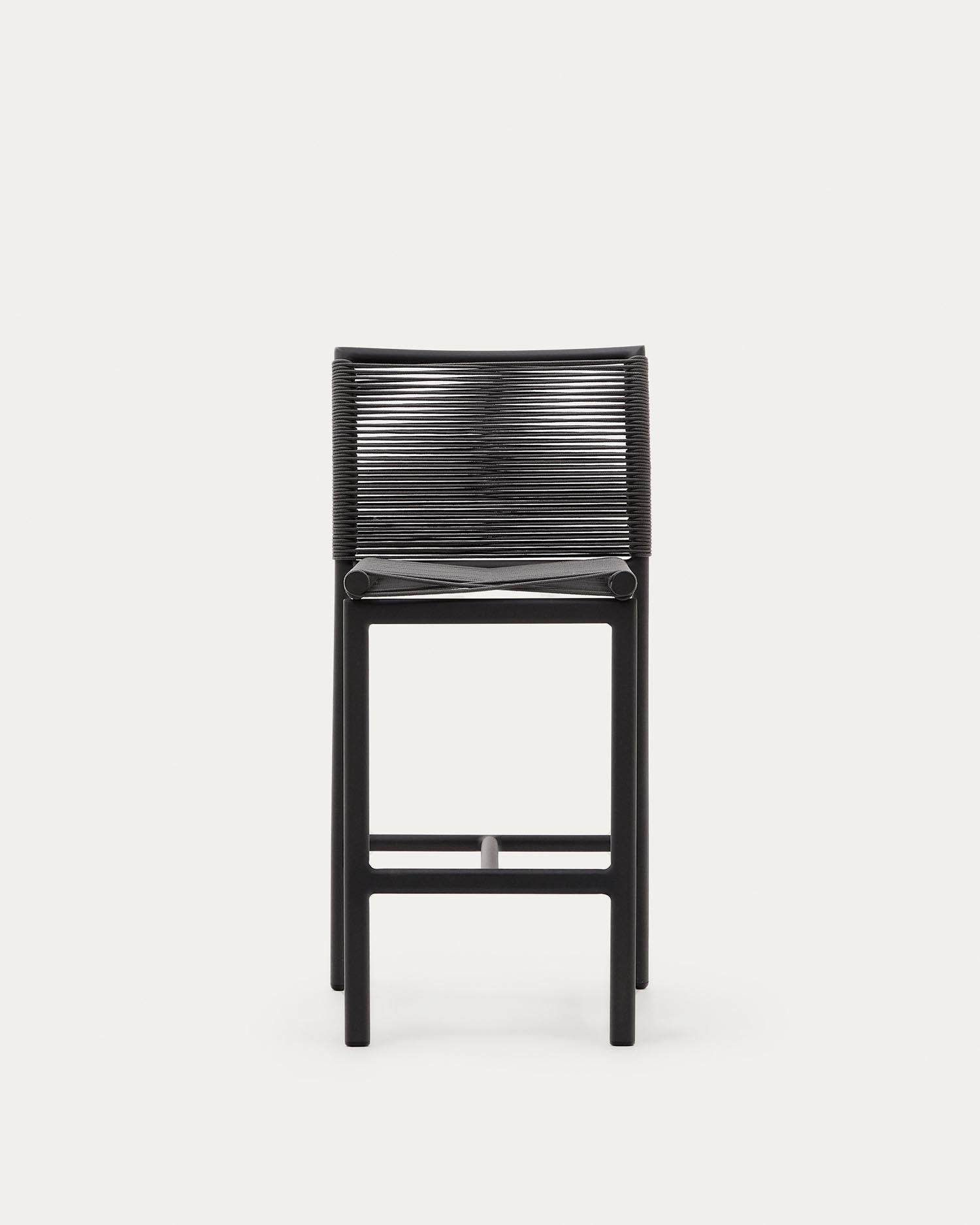 Moderner Outdoor-Hocker mit grauem Aluminiumgestell und Seilgeflecht, ideal für stilvolle Außenbereiche, Höhe 65 cm.