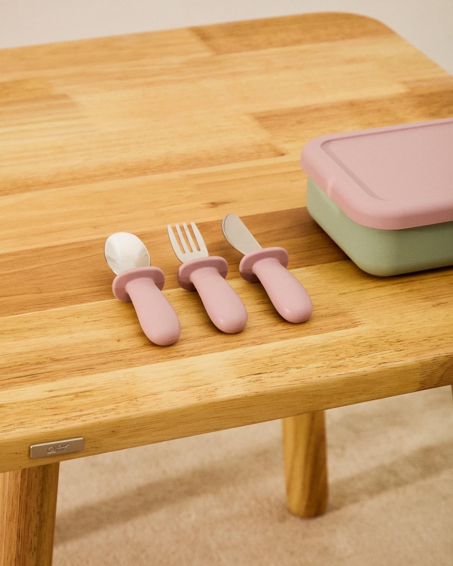 Lunchbox Lili aus Silikon rosa und türkis in Türkis, Rosa präsentiert im Onlineshop von KAQTU Design AG. Geschirr Kids ist von Kave Home