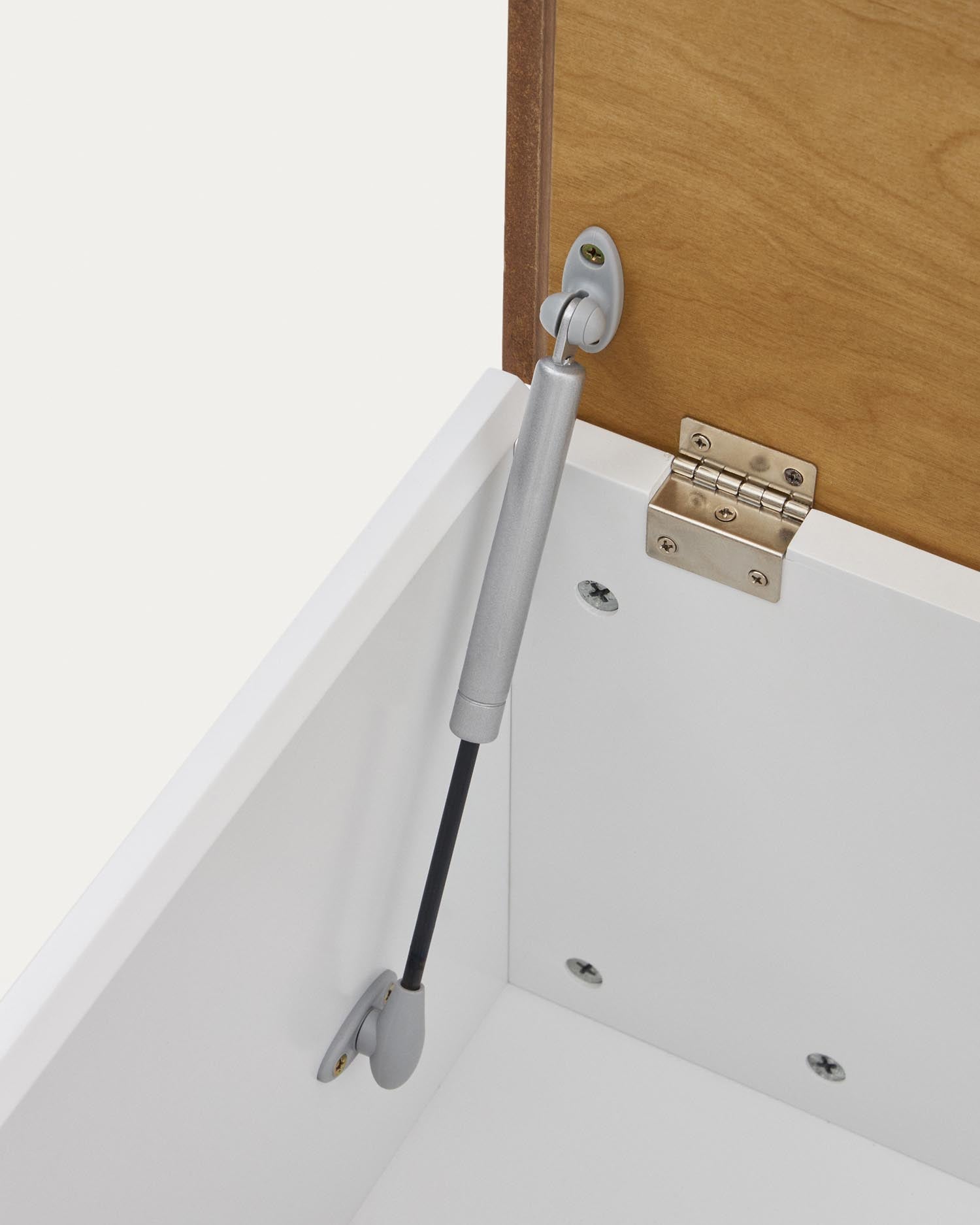 Elegante Abilen Truhe aus Eichenfurnier, 60 x 40 cm, FSC-zertifiziert. Ideal für stilvolle Aufbewahrung und harmonische Wohnraumgestaltung.