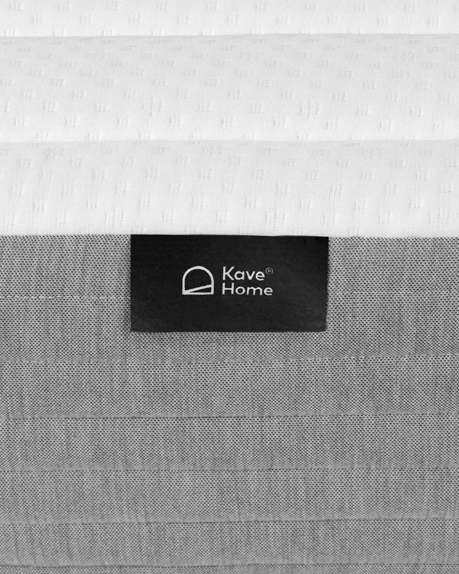 Genießen Sie erholsamen Schlaf mit der Yoko Schaumstoffmatratze (150 x 190 cm) von Kave Home – für perfekten Komfort und langlebige Qualität.