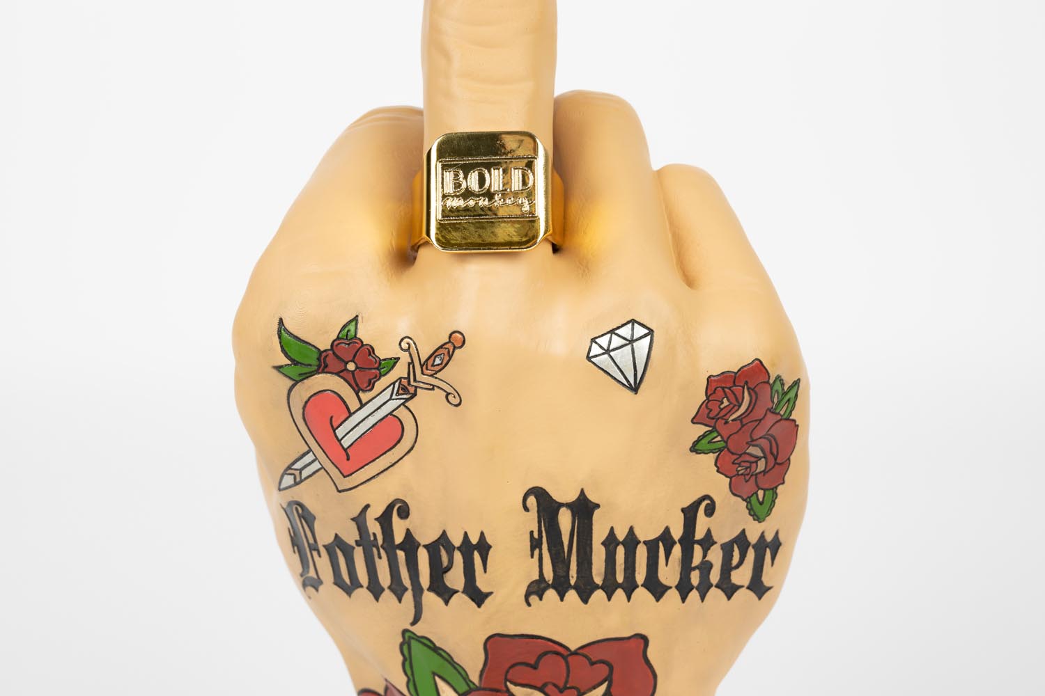 Kreativer Beistelltisch Love: Einzigartiges Design von Bold Monkey.