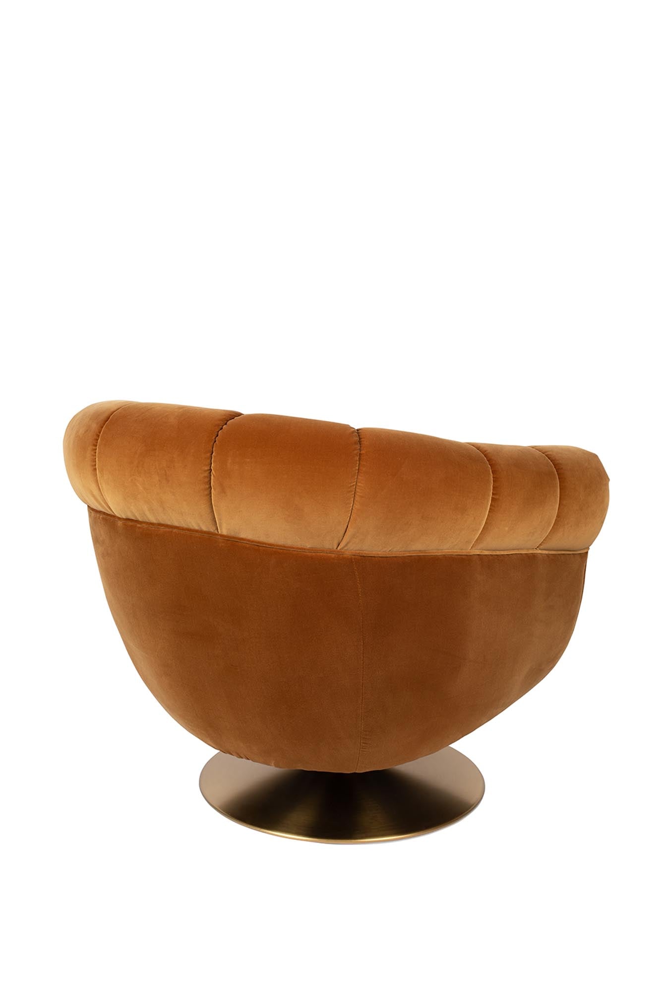 Genießen Sie den Loungesessel Member von Dutchbone – ein modernes Designhighlight, das Komfort und Stil in Ihr Zuhause bringt.