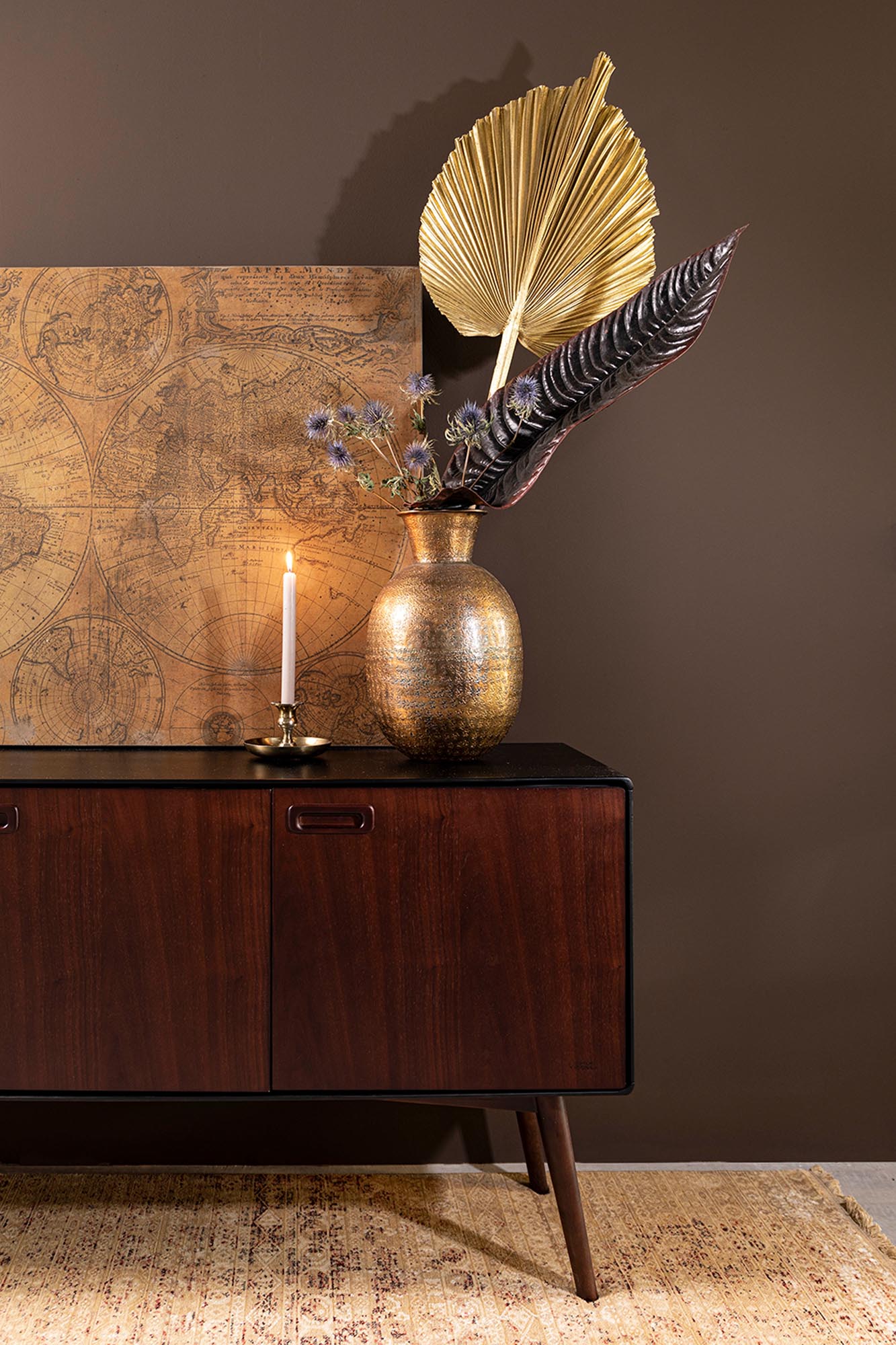 Elegantes Sideboard Juju High: Stilvoller Stauraum von Dutchbone.