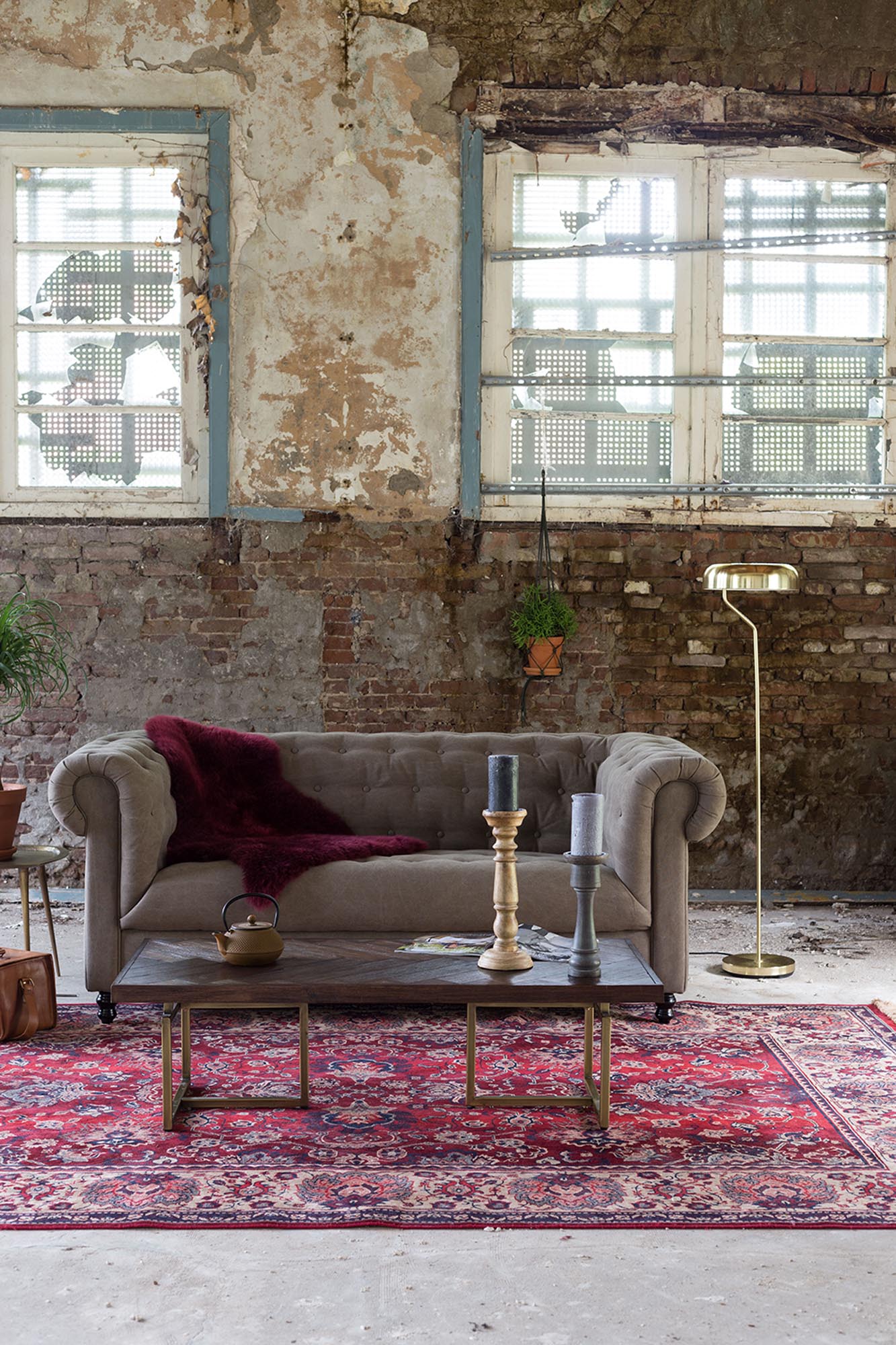 Erleben Sie den Teppich BID von Dutchbone: Ein elegantes Accessoire, das mit seiner besonderen Textur jeden Raum aufwertet.