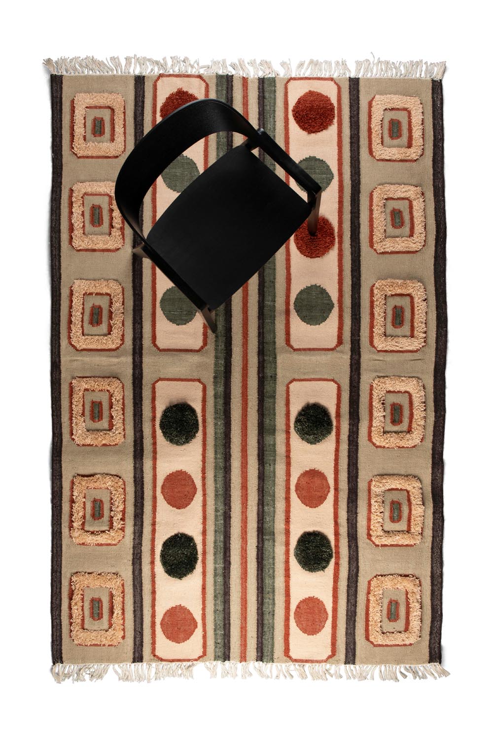 Dutchbone Haydon Teppich: Zeitloses Design für stilvolle Räume.