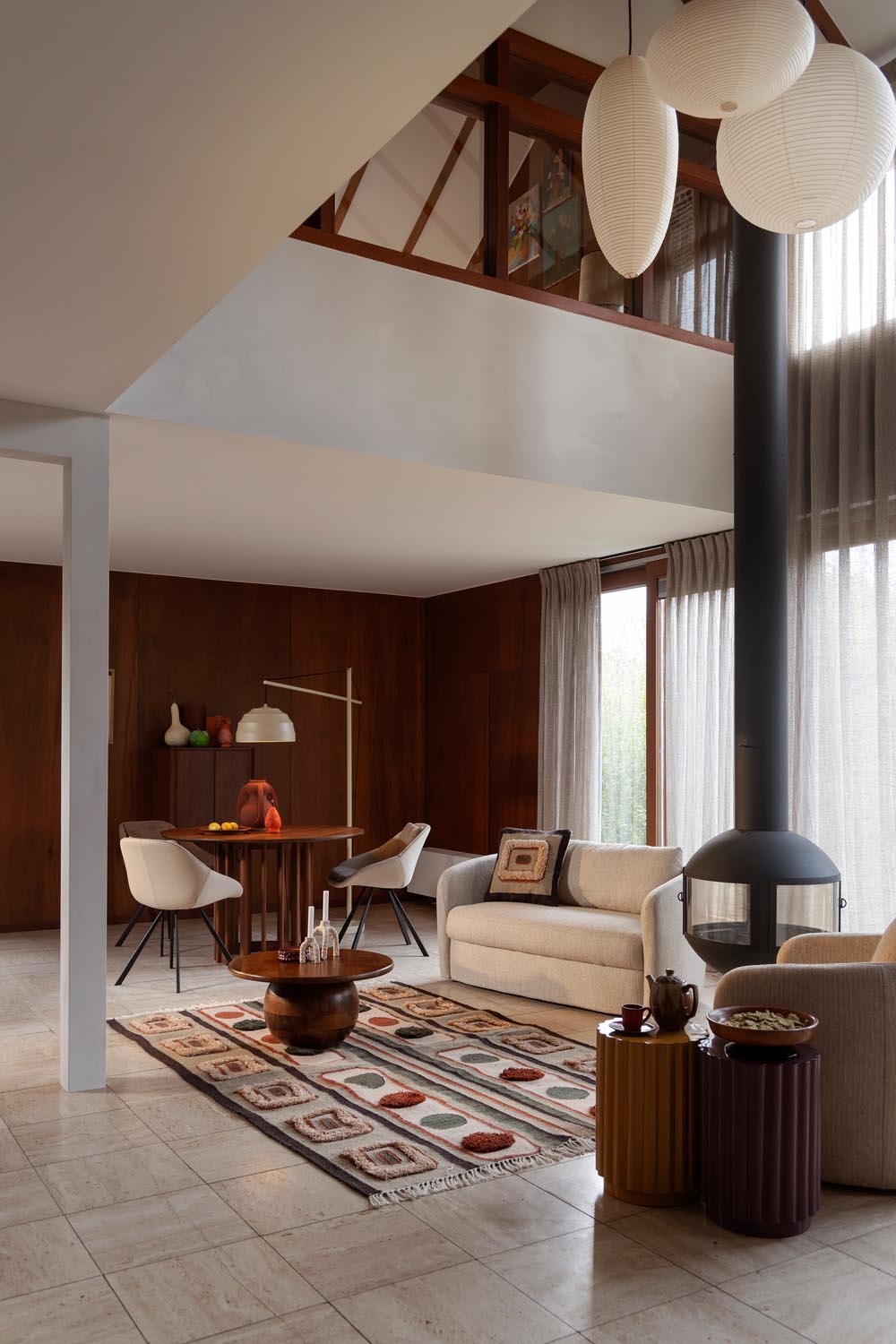 Eleganter Dutchbone Haydon Teppich: Stilvoll und umweltfreundlich.