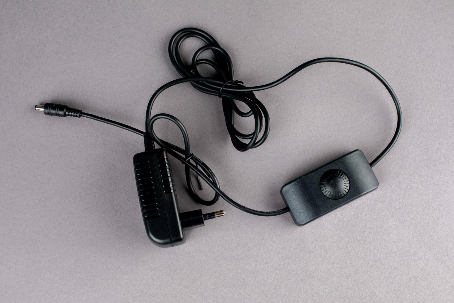 Stilvolle Neonleuchte Sya Autumn: Setzt leuchtende Akzente im Raum.