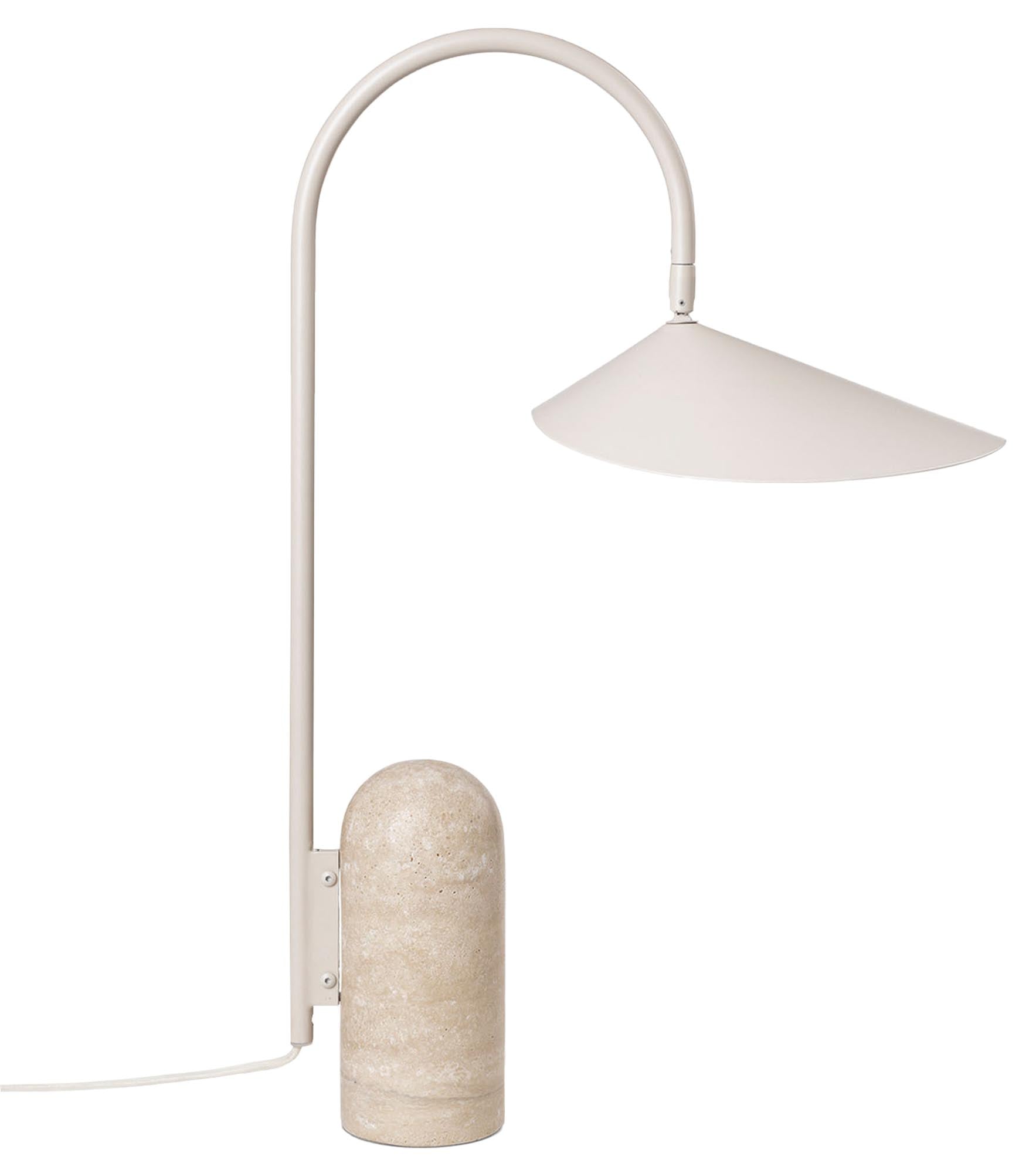 Arum Tischlampe: Zeitlose Eleganz mit einzigartigem Marmorfuss.