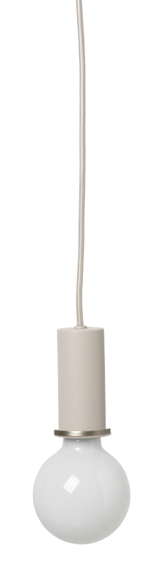 Die Collect Pendelleuchte von Ferm Living vereint stilvolles Design mit flexibler Nutzung. Ideal für individuelle Lichtgestaltungen in jedem Raum.