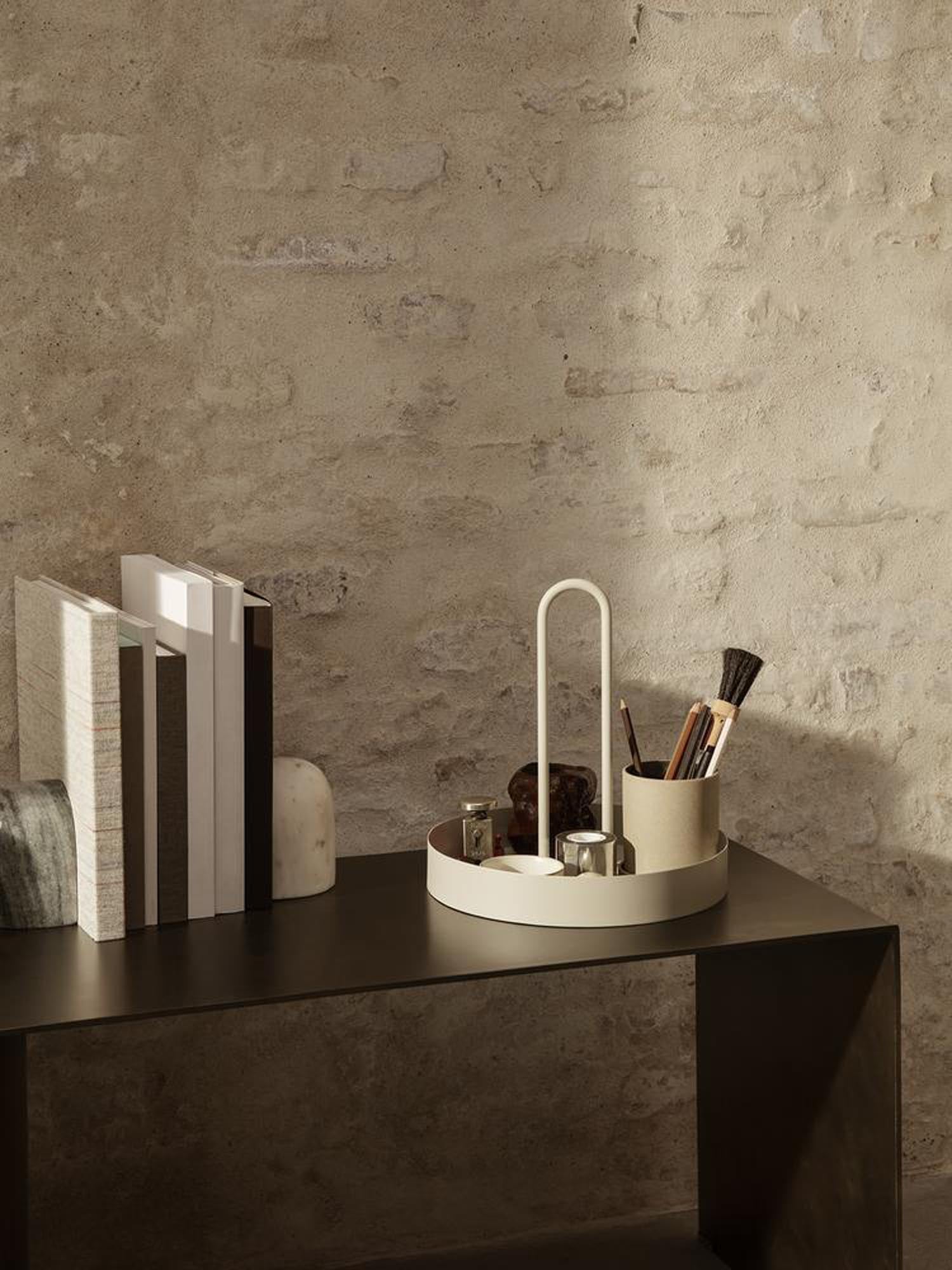 Grib Tablett in Kaschmir präsentiert im Onlineshop von KAQTU Design AG. Tablett ist von Ferm Living