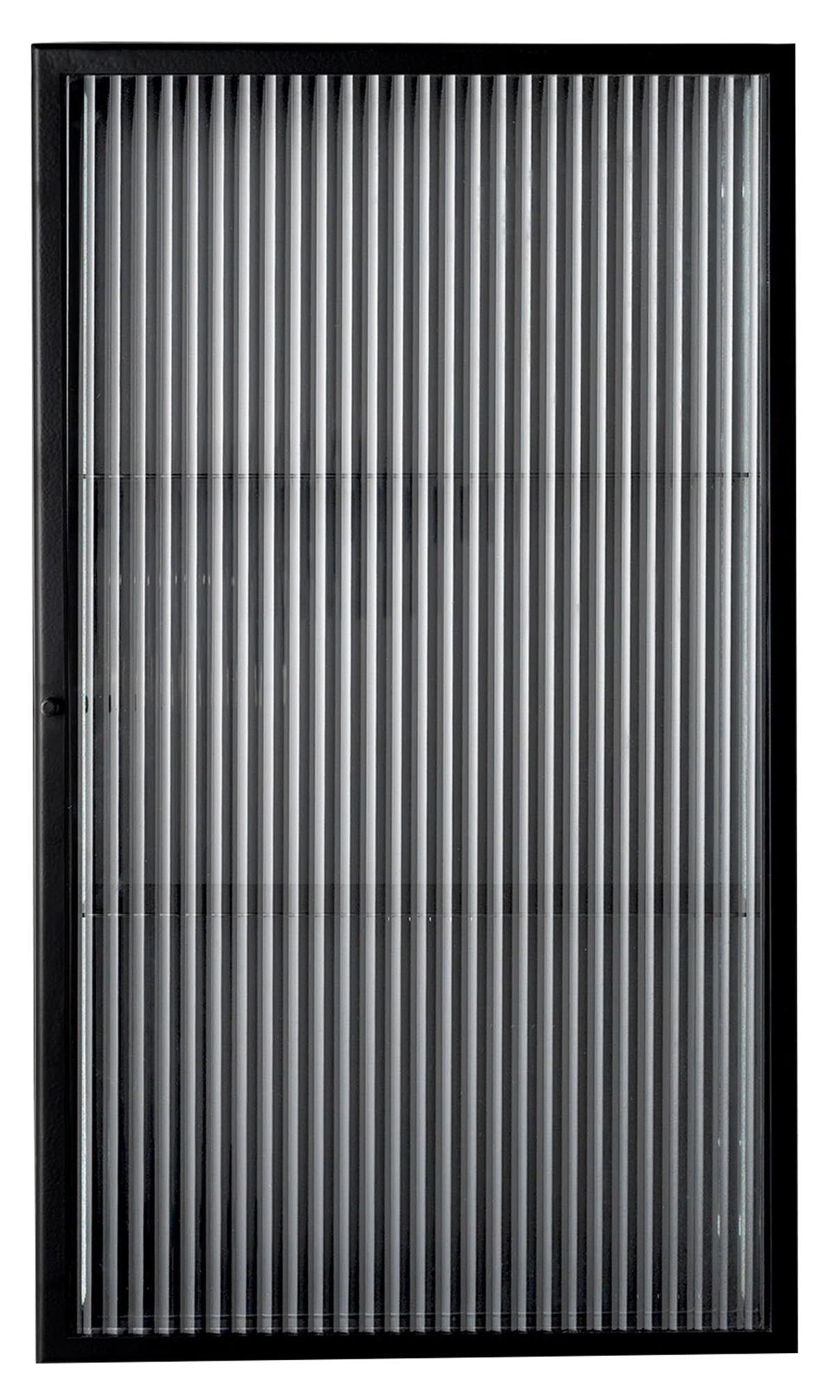 Praktischer Haze Wandschrank mit stilvollem geriffeltem Glas und pulverbeschichtetem Stahlrahmen in Schwarz – ideal für vielseitige Aufbewahrung.
