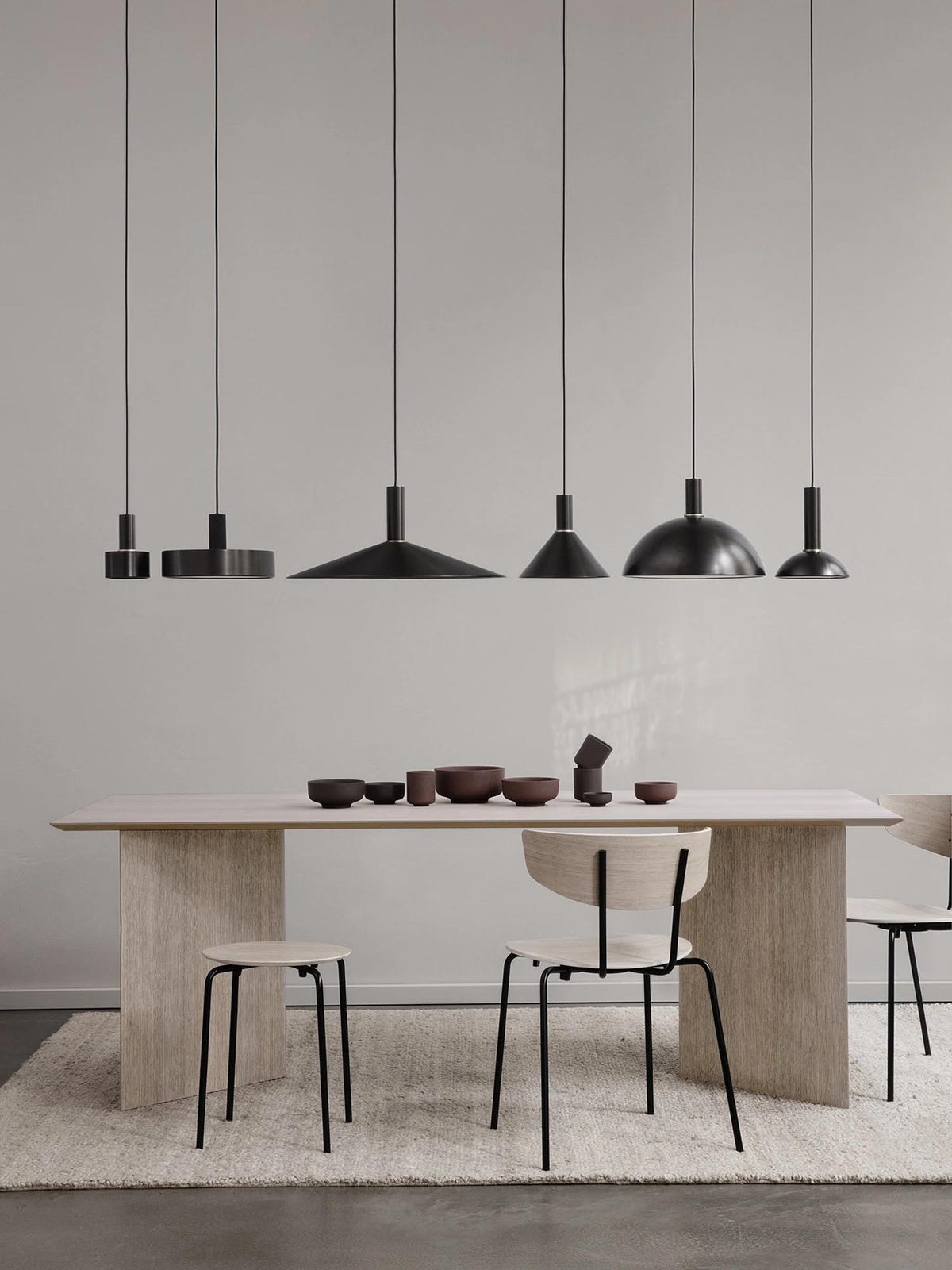 Herman Stuhl stapelbar in Hellbraun präsentiert im Onlineshop von KAQTU Design AG. Stuhl ist von Ferm Living