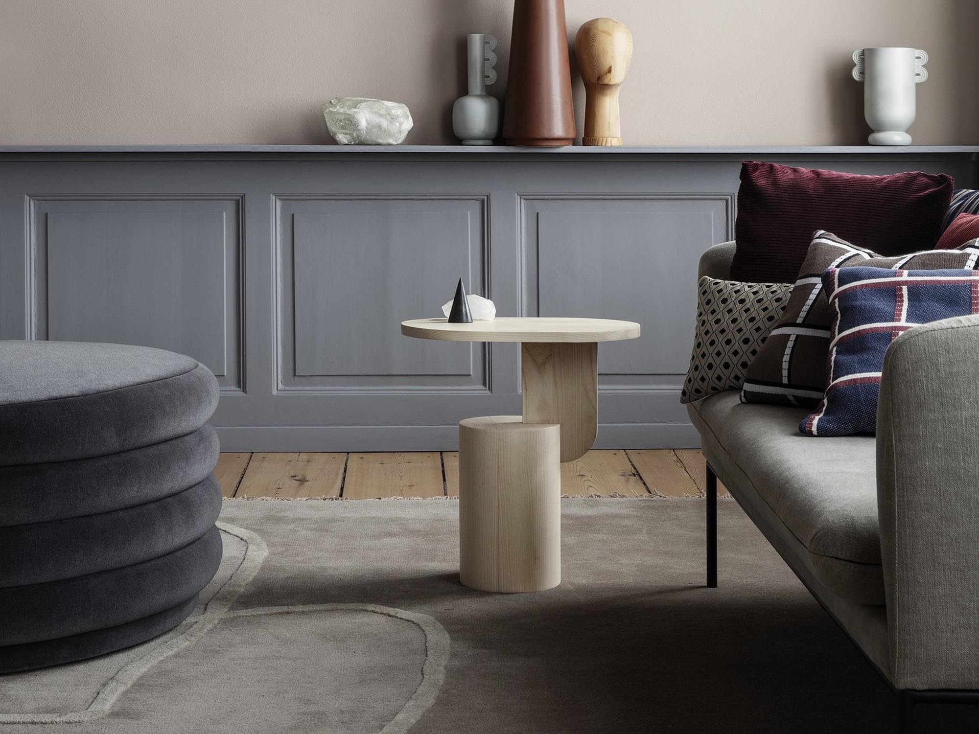 Insert Beistelltisch in Hellbraun präsentiert im Onlineshop von KAQTU Design AG. Beistelltisch ist von Ferm Living