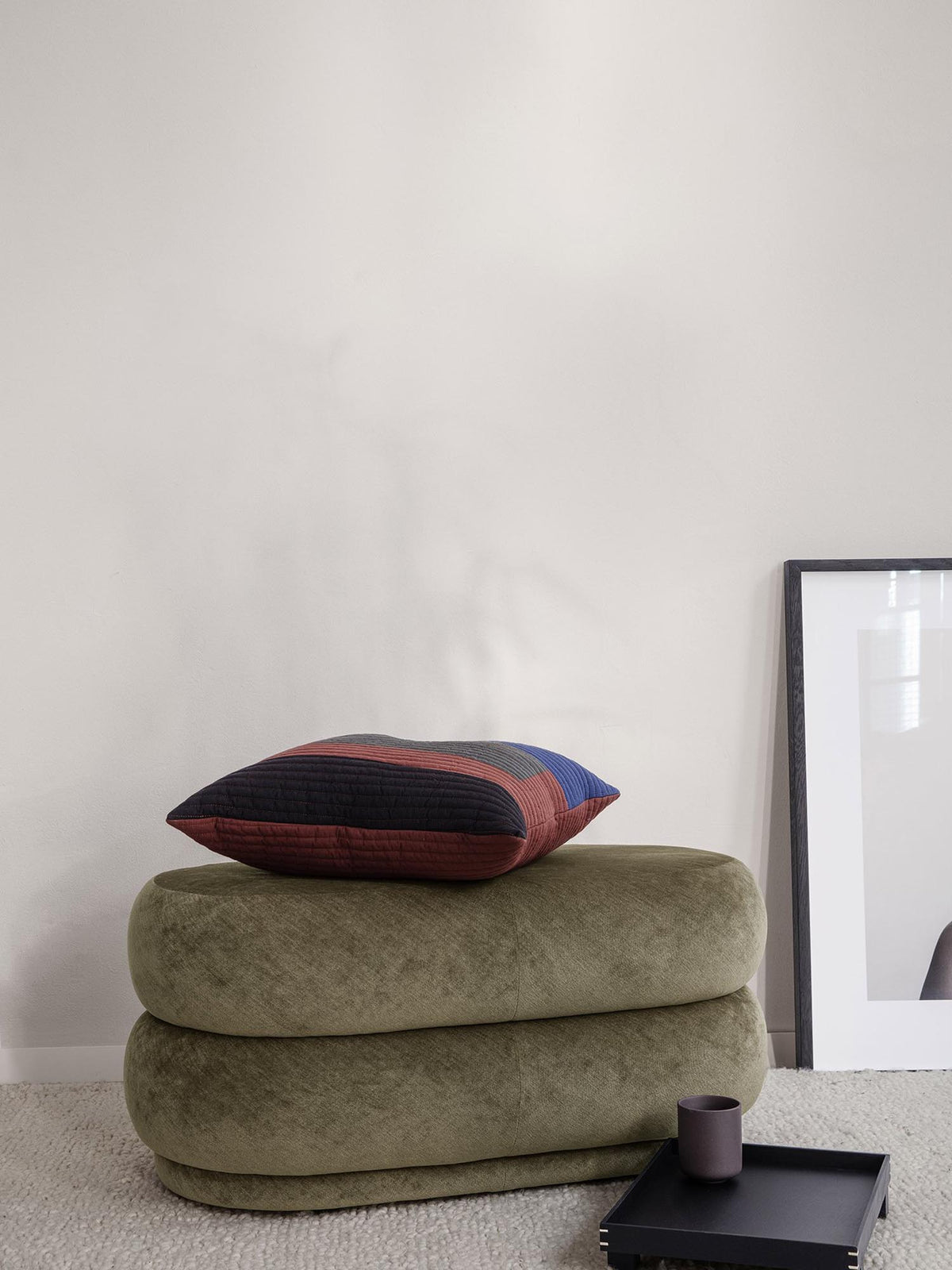 Pouf oval in Forest präsentiert im Onlineshop von KAQTU Design AG. Pouf ist von Ferm Living
