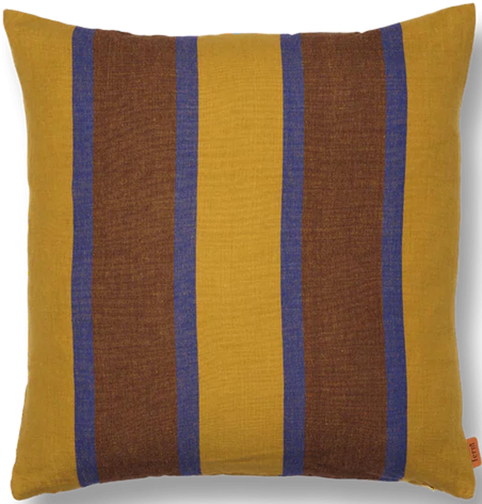 Entdecke die Grand Kissen von Ferm Living – stilvolle Akzente für dein Zuhause. Hochwertige Leinen-Baumwoll-Mischung vereint Komfort und skandinavisches Design.