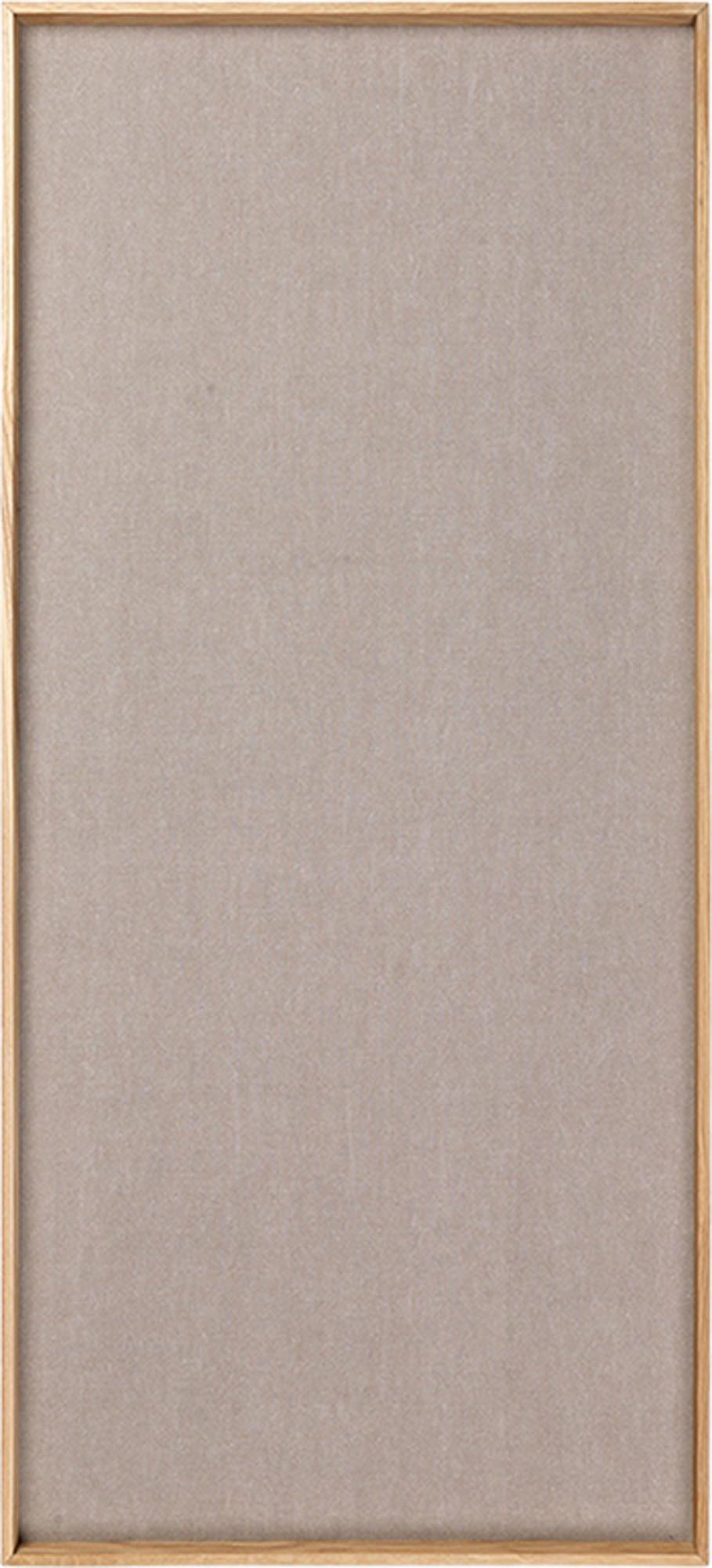 Schmale Pinnwand von Ferm Living mit stilvollem Eichenrahmen.