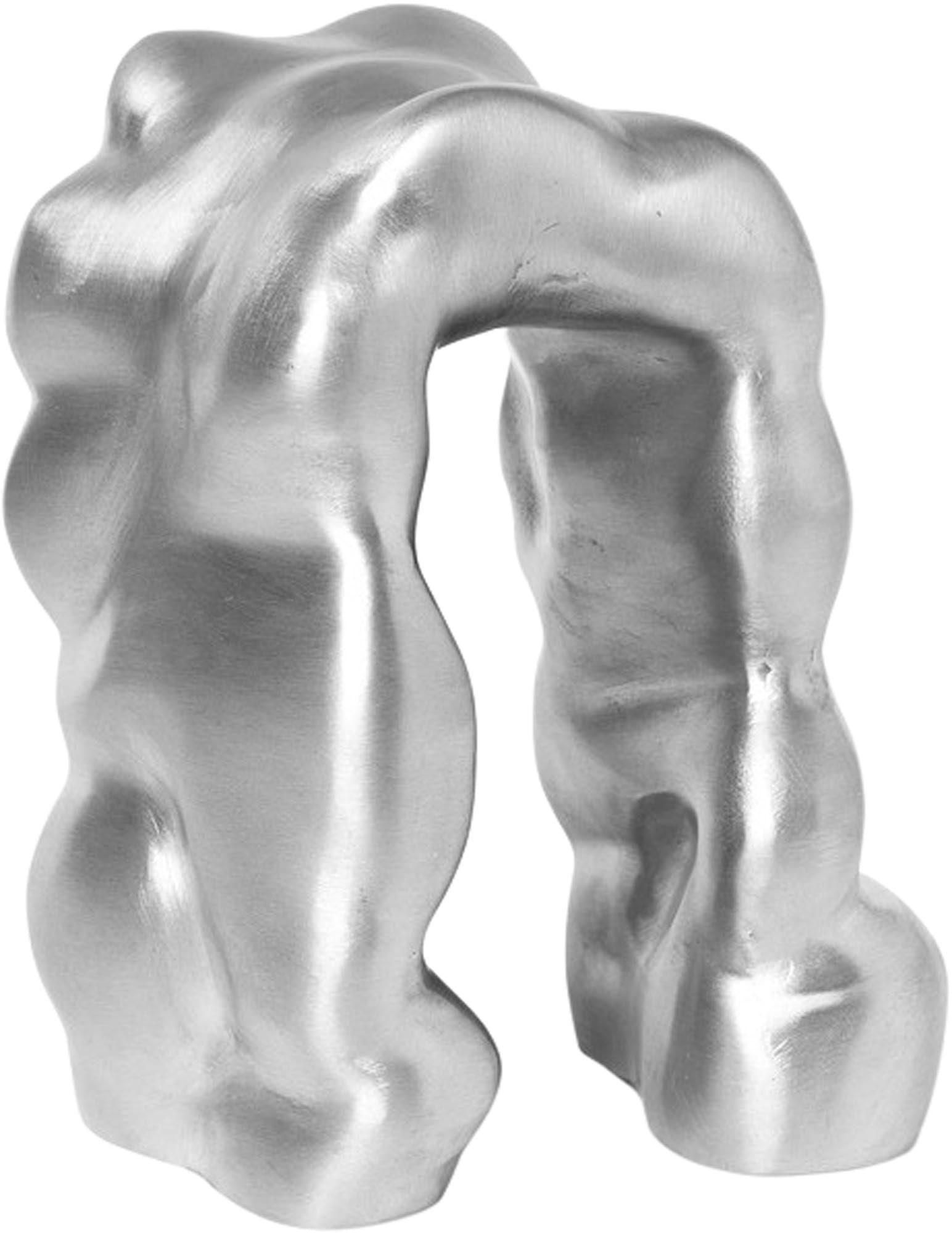 Entdecke die Morf-Skulptur von Ferm Living: eine einzigartige, organische Form aus recyceltem Aluminium, inspiriert von der Natur.