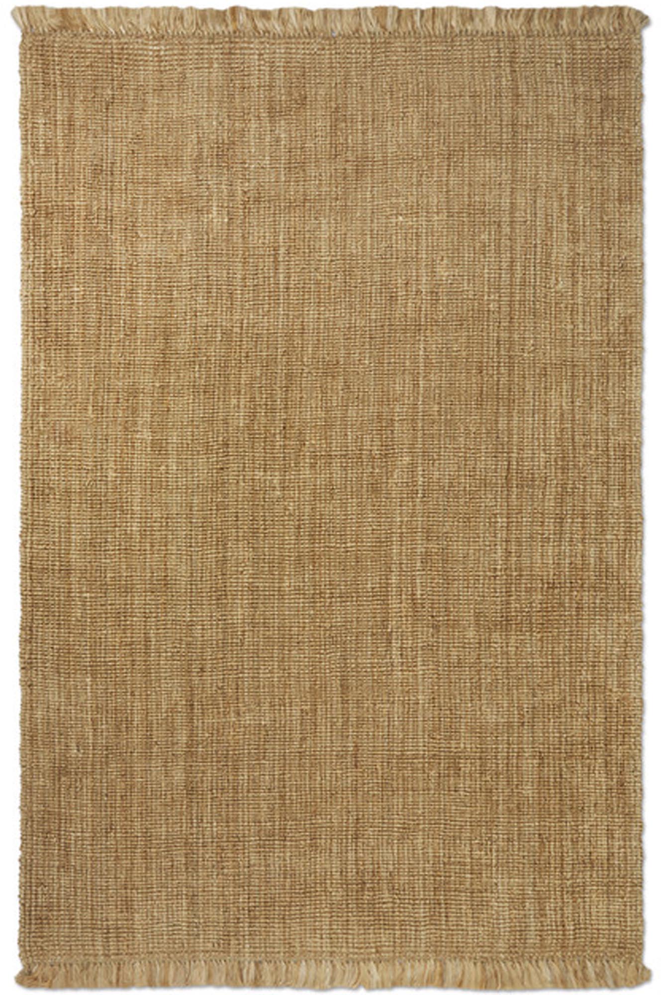 Der handgewebte Athens-Teppich aus Jute bringt Wärme und Taktilität in Wohn- oder Schlafzimmer.